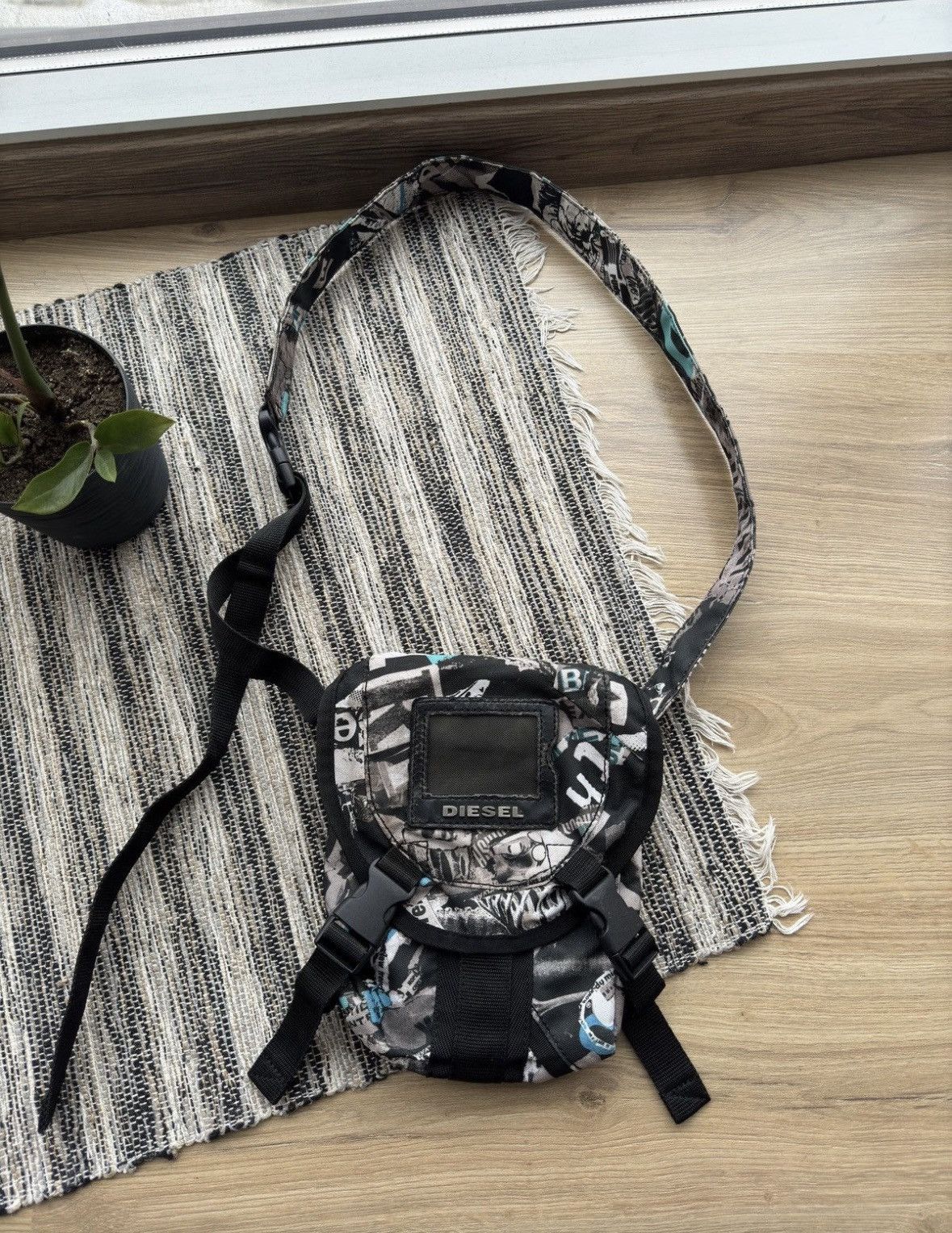 Diesel × Vintage Vintage Diesel Y2K Cross body Camo Military messenger bag Size ONE SIZE - 3 Thumbnail