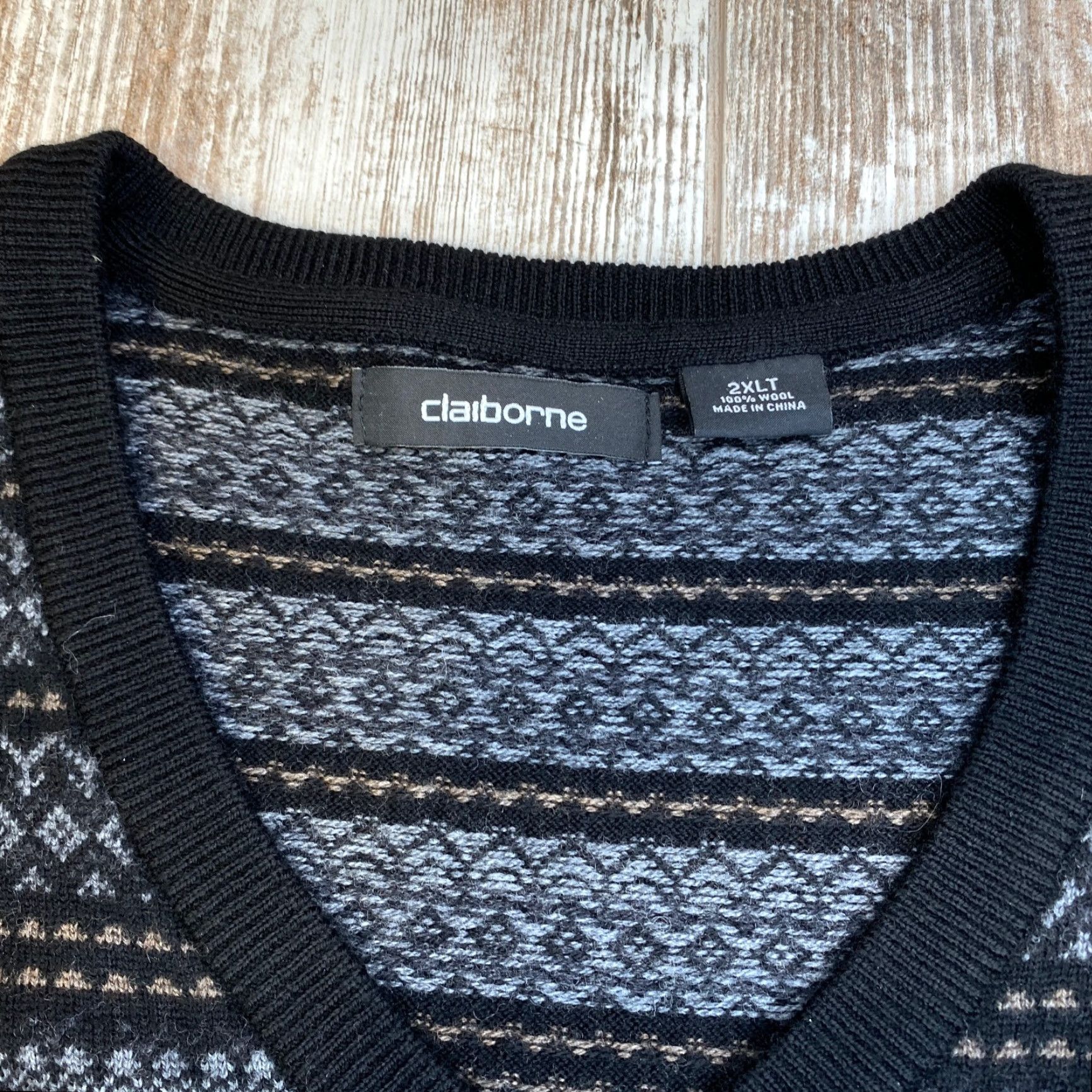 Liz Claiborne Claiborne Mens Sweater V-Neck Pullover 2XLT 100% Wool Black 7276 Size US XXL / EU 58 / 5 - 6 Thumbnail