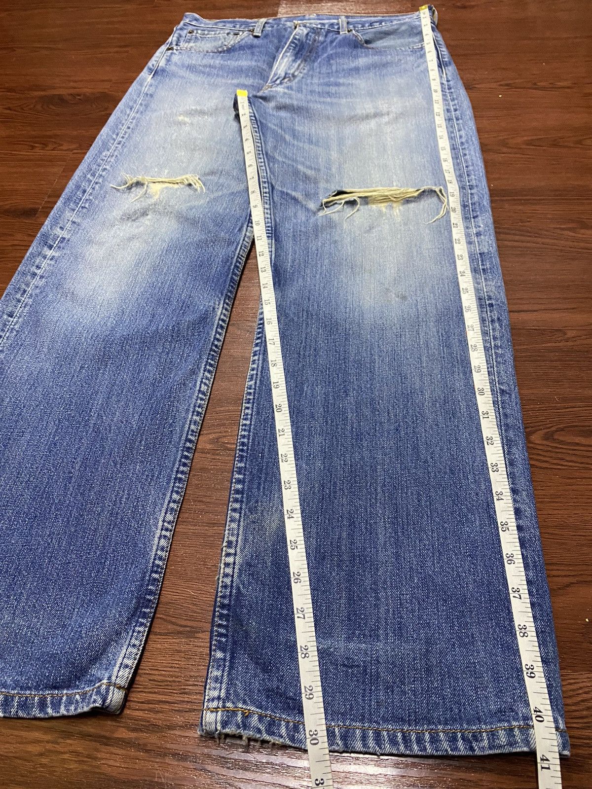 Levi's Vintage Clothing Vintage Levis 503 80’s Faded Wash Distressed Loose Jeans Size US 32 / EU 48 - 17 Thumbnail
