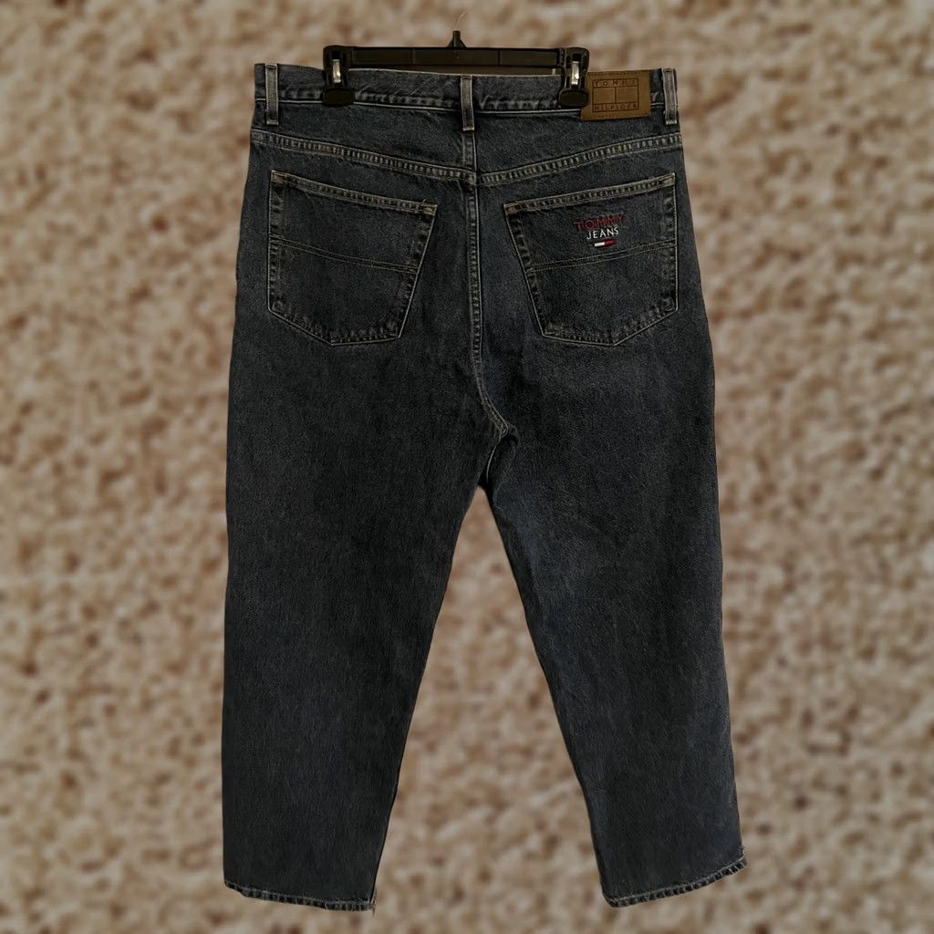 Tommy Hilfiger VINTAGE Tommy Hilfiger Jeans Denim Baggy Wide Leg Y2K 38x32 Men's Size US 38 / EU 54 - 1 Thumbnail