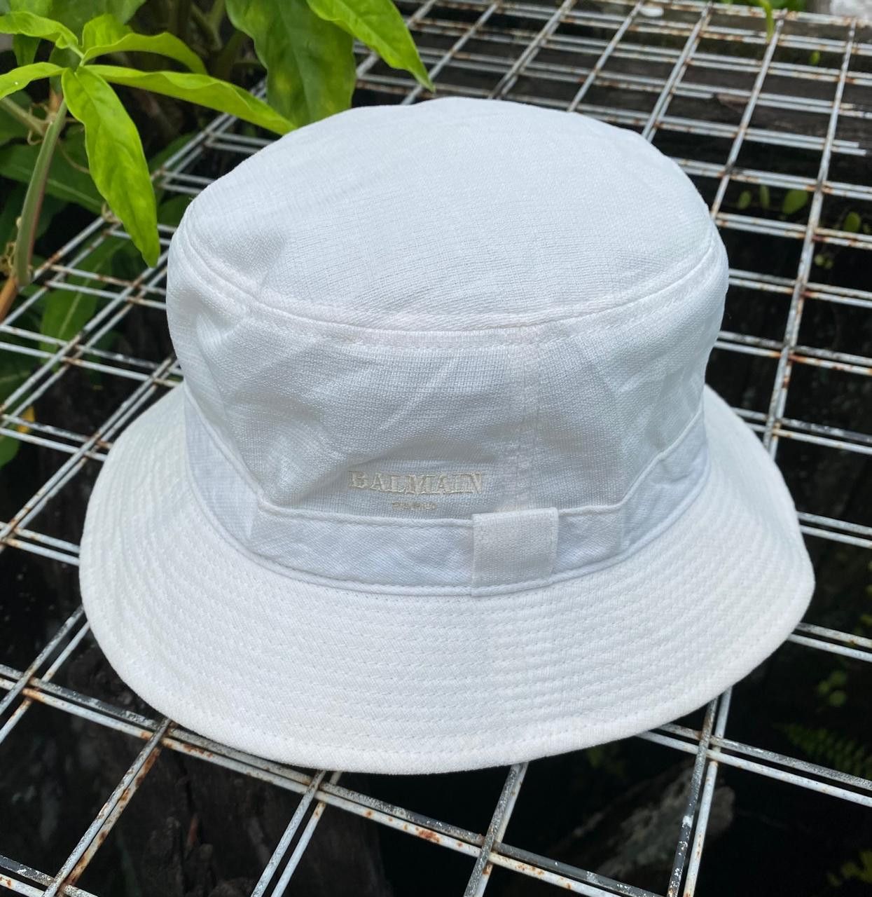 image of Balmain Bucket Hat in White, Men's