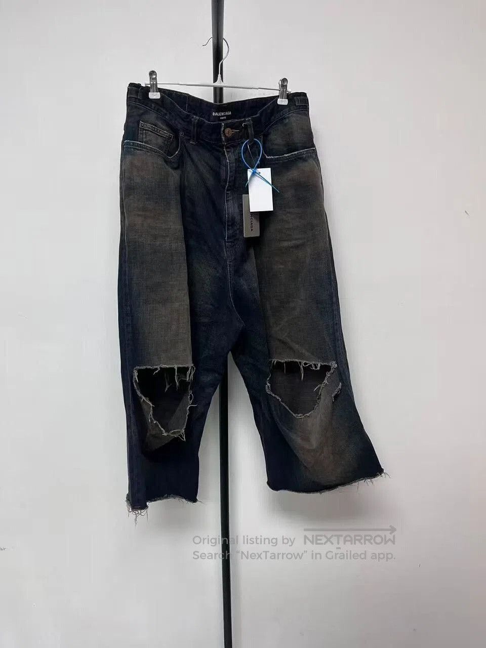 Balenciaga balenciaga baggy distressed denim pants. Size US 28 / EU 44 - 1 Thumbnail