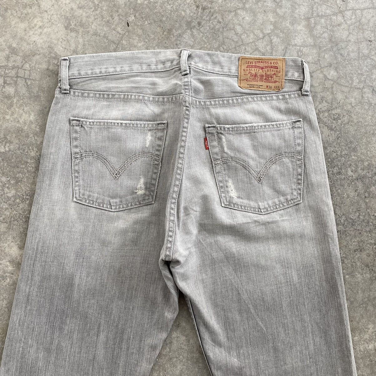 Levi's Vintage 2004 Levis 505 Light Grey Denim Jeans Size US 35 - 18 Thumbnail