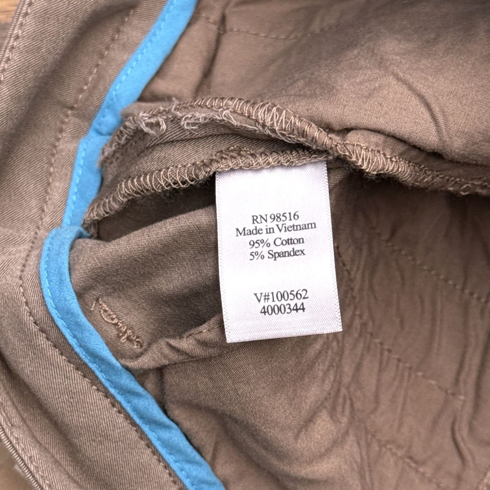 Coldwater Creek Coldwater Creek Cropped Pants Womens 10 Tan Twill Stretch Flat Front Zip Button Straight Leg Cotton Spandex NWT Vintage No Size 32" / US 10 / IT 46 - 7 Thumbnail