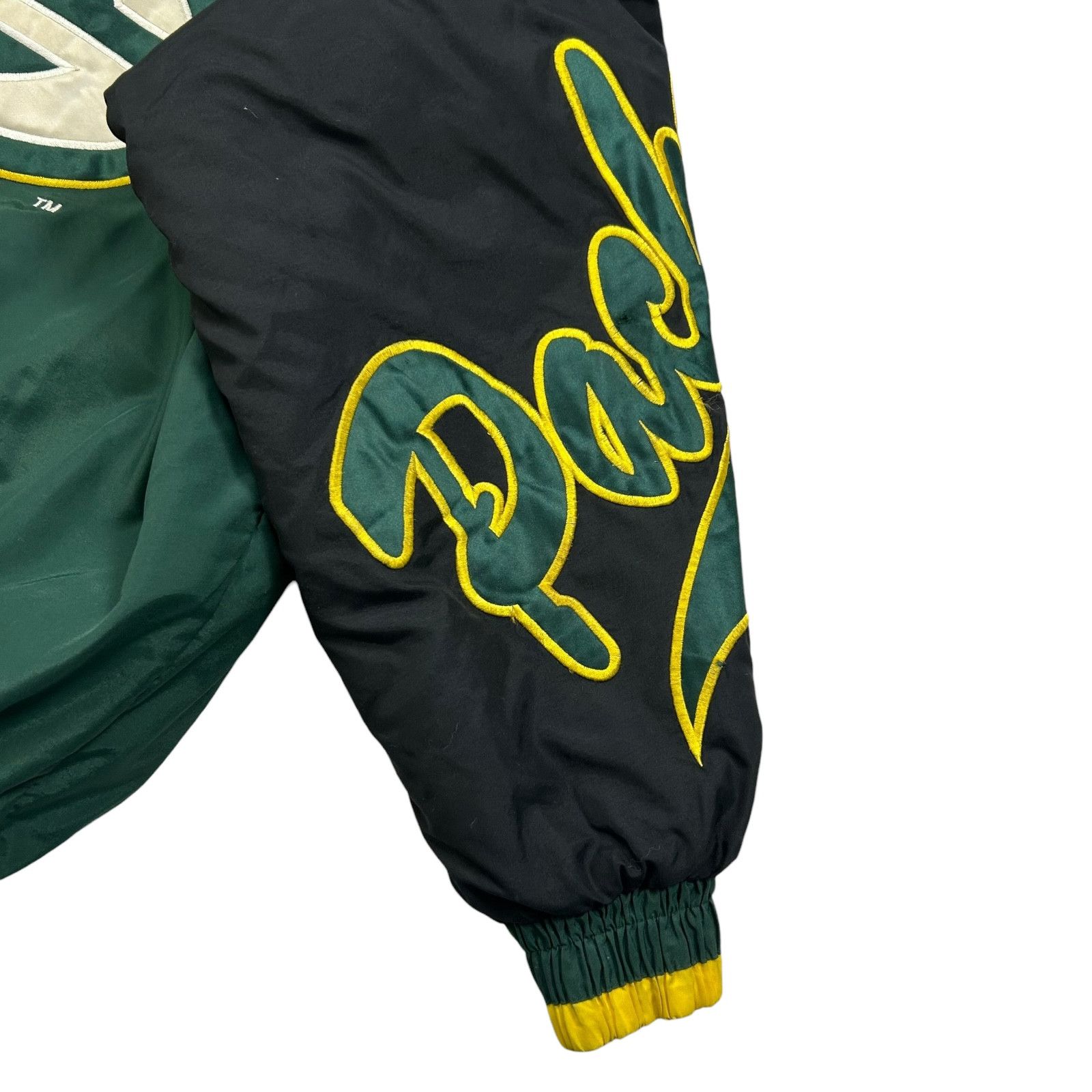 NFL VTG 90s GREEN BAY PACKERS LOGO ATHLETIC PUFFER JACKET Size US L / EU 52-54 / 3 - 5 Thumbnail