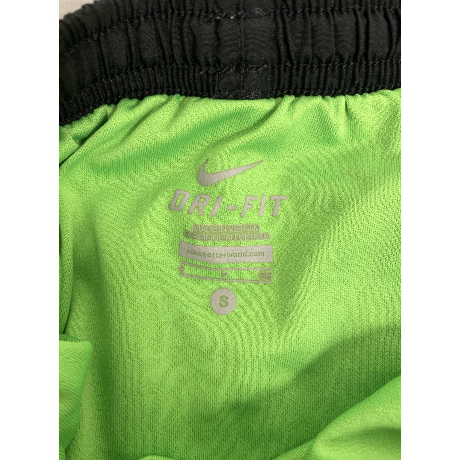 Nike Nike Running Shorts Women's Size S Black Lightweight 154-31 Size 28" / US 6 / IT 42 - 8 Thumbnail