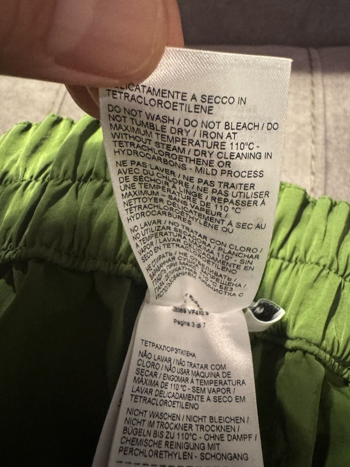 Bottega Veneta BOTTEGA VENETA nylon pants sizes in photos by tape measure Size US 29 - 18 Thumbnail