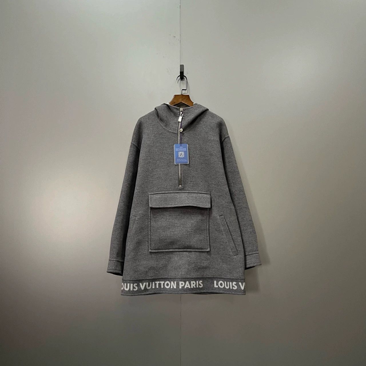 louis vuitton logo half-zip hoodie gray