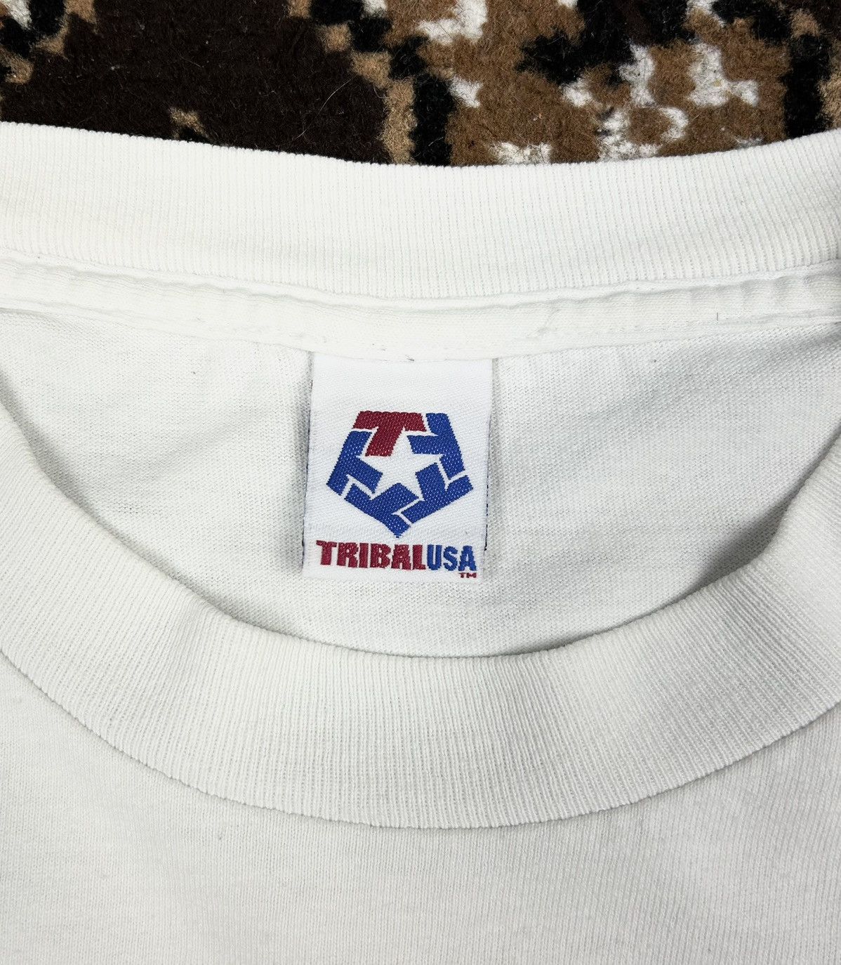 Tribal Streetwear × Vintage Vintage Tribal USA Tee Shirt Rare Skull Print Y2K Size US L / EU 52-54 / 3 - 7 Thumbnail