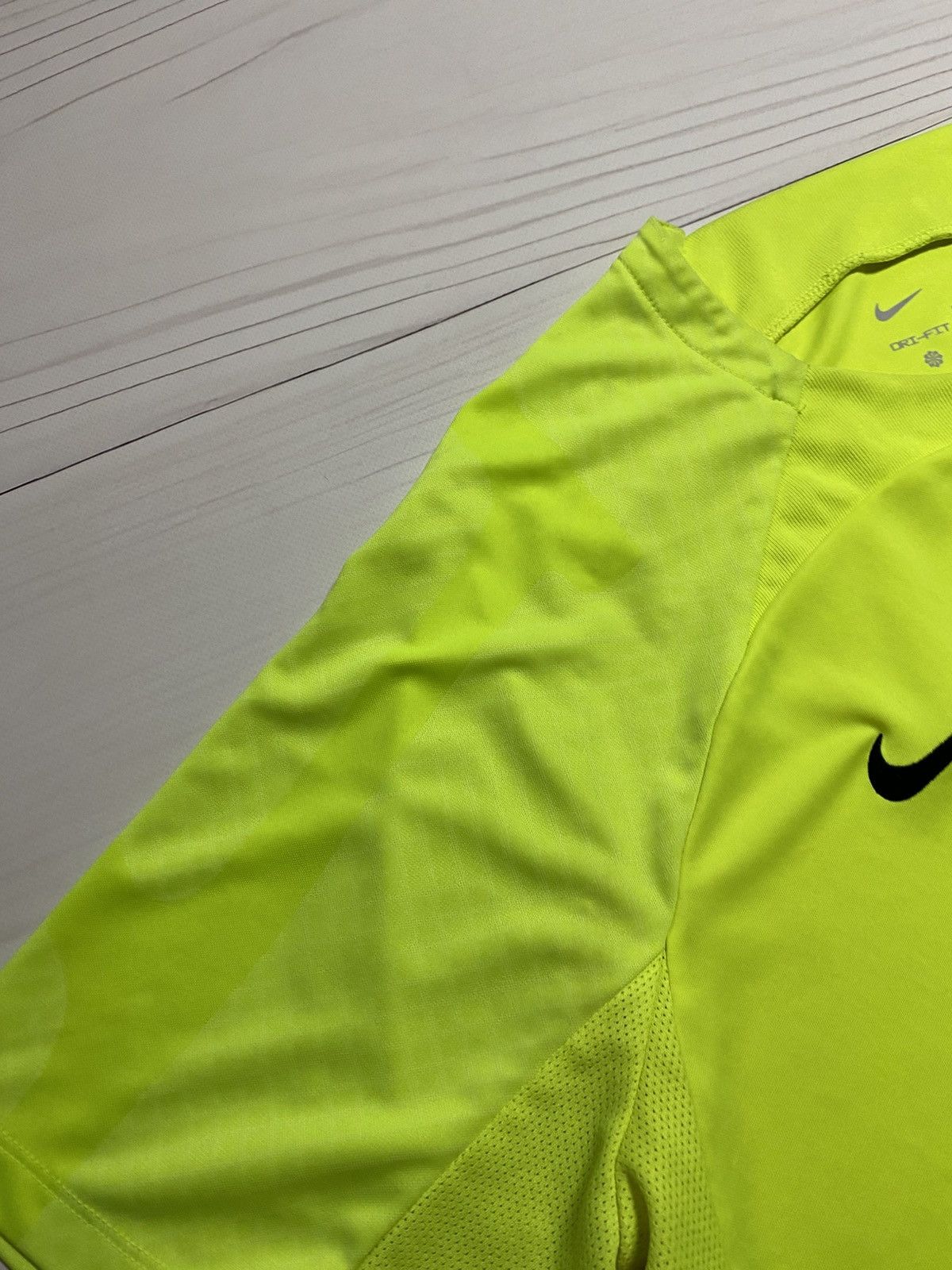 Nike Nike Tottenham Hotspur 2022/23 training soccer jersey Size US XL / EU 56 / 4 - 14 Thumbnail