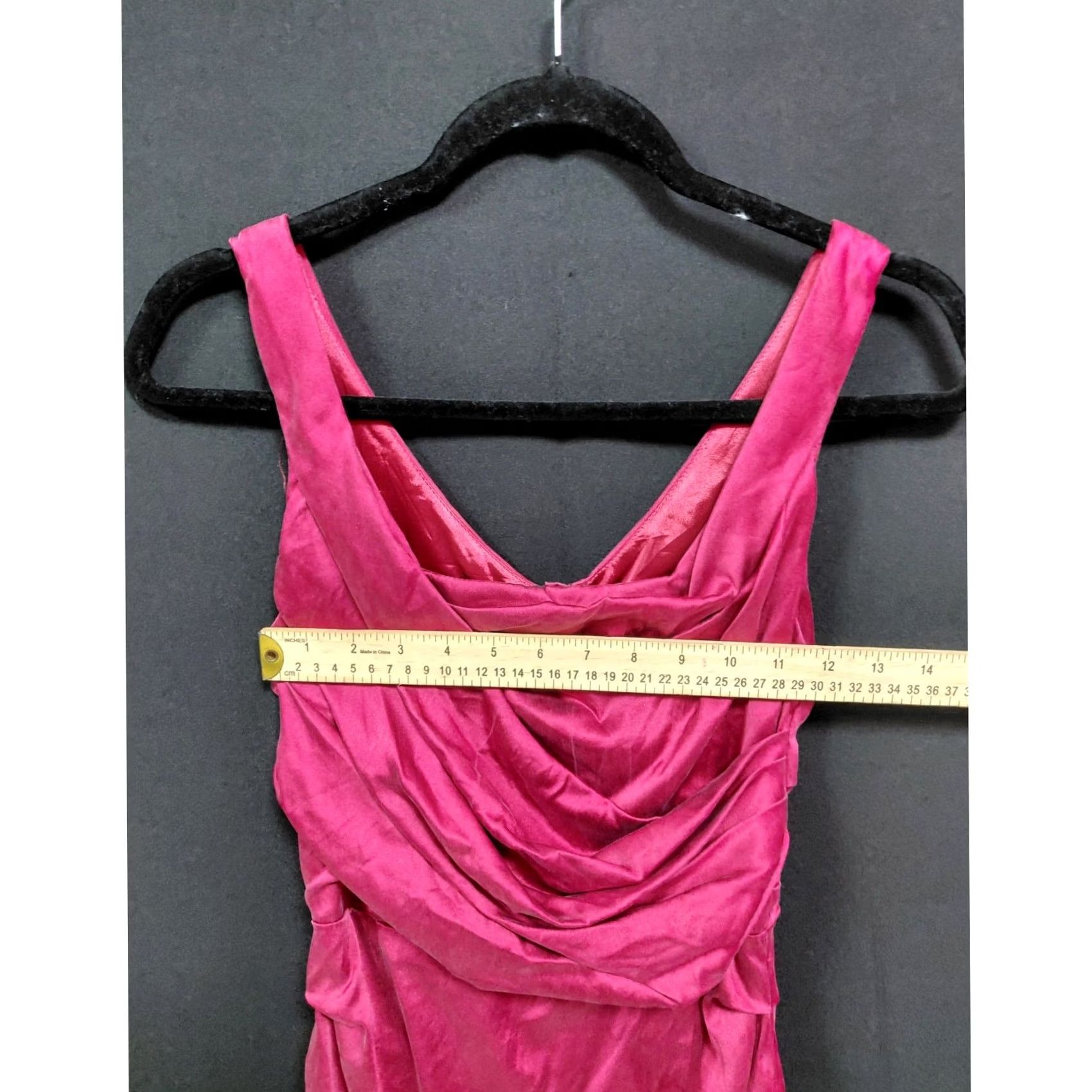 Express EXPRESS Silk Blend Dress Pink Solid Sleeveless Knee Length Size 2 Womens V-Neck Party Cocktail Dress Size XS / US 0-2 / IT 36-38 - 6 Thumbnail