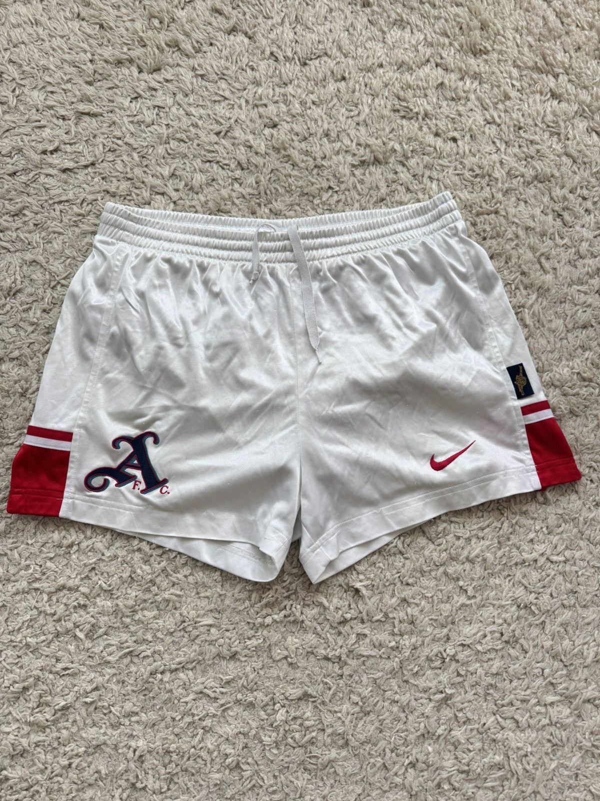 Nike Vintage Arsenal 1995-1996 Home Soccer Shorts Nike Kit Shirt Size US 32 / EU 48 - 1 Thumbnail