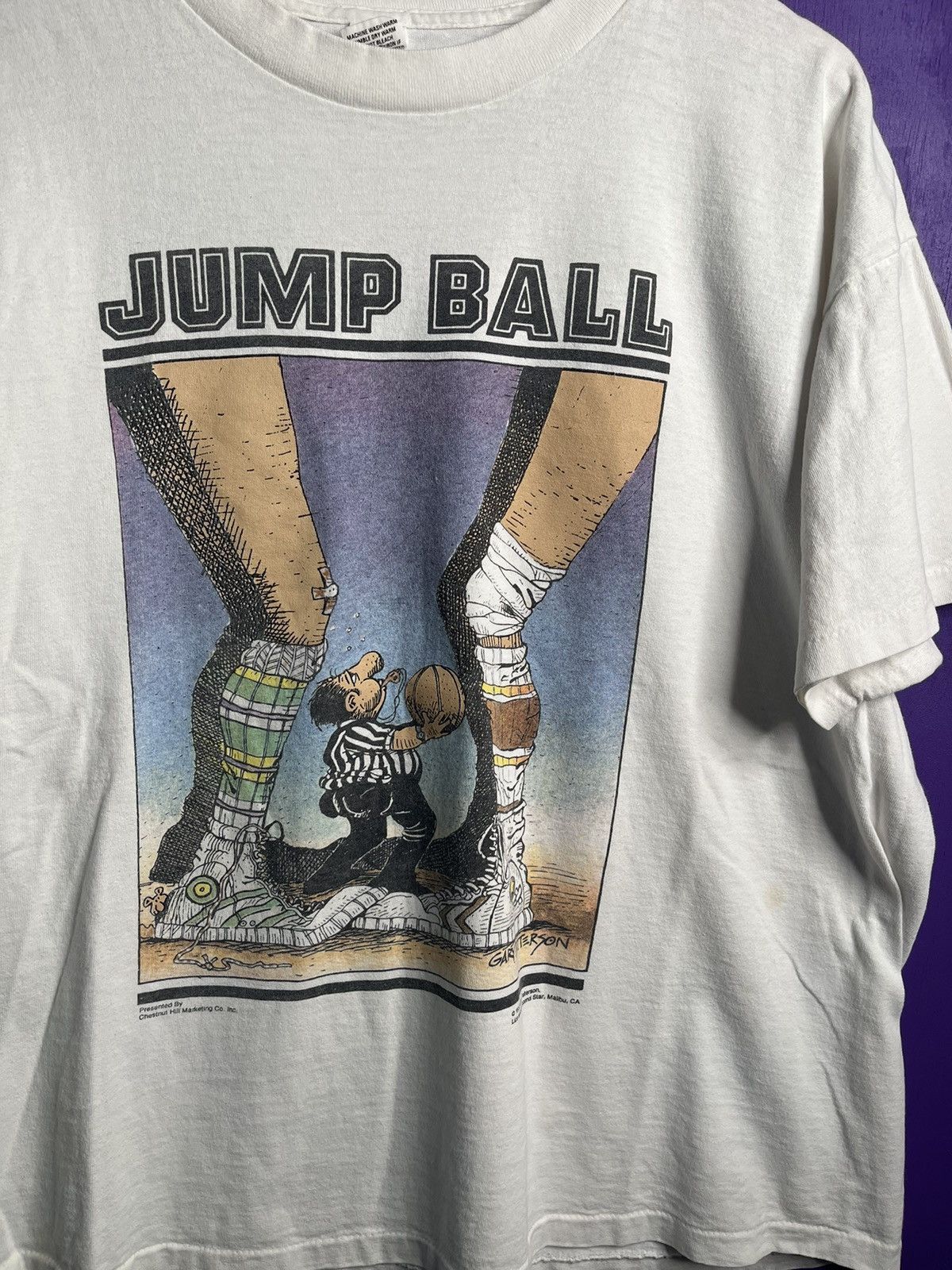 Vintage Vintage 1983 Jump ball basketball art t-shirt Size US XL / EU 56 / 4 - 3 Thumbnail