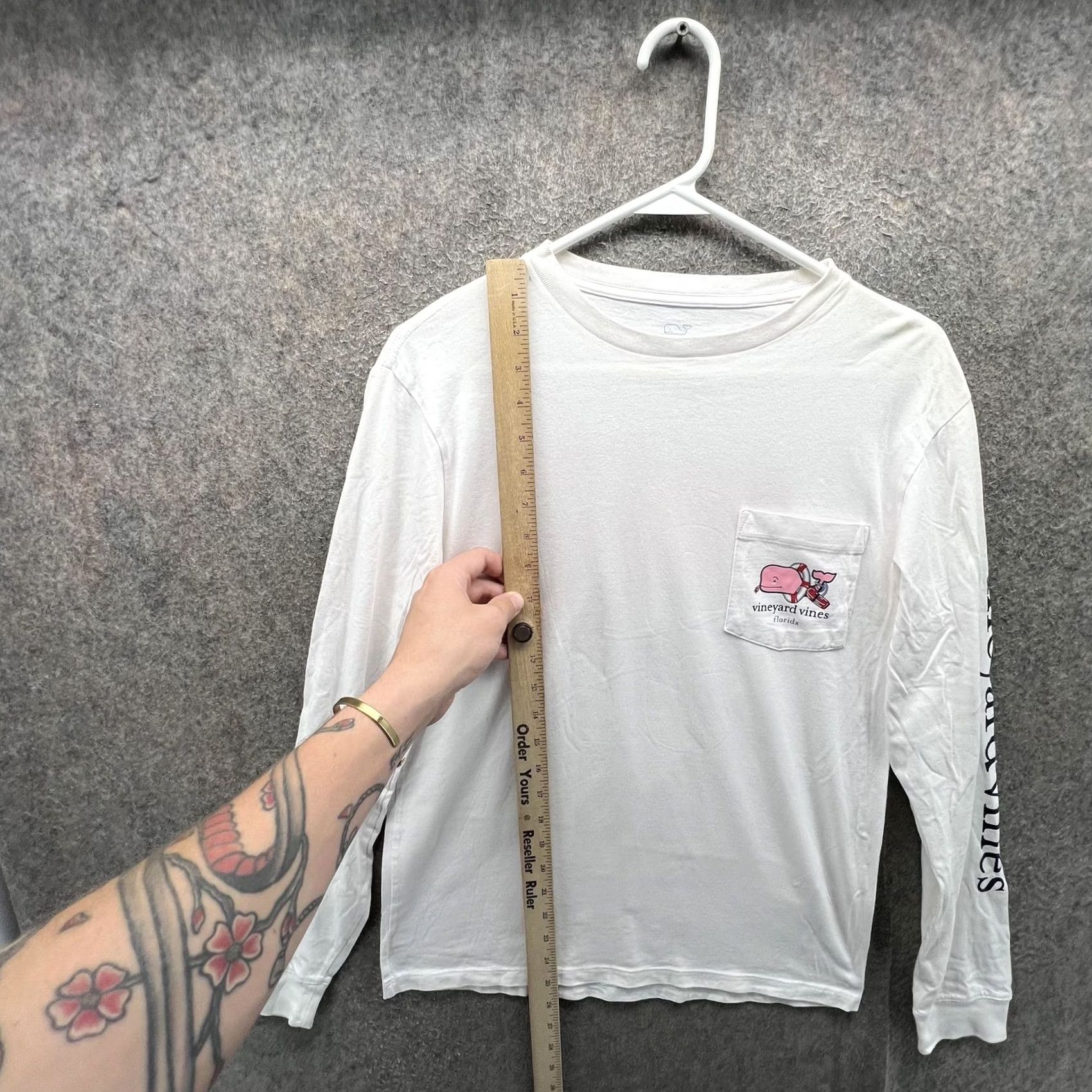 Vineyard Vines Vineyard Vines Shirt Mens XS White Florida Whale Graphic Long Sleeve Tee Size US XS / EU 42 / 0 - 3 Thumbnail