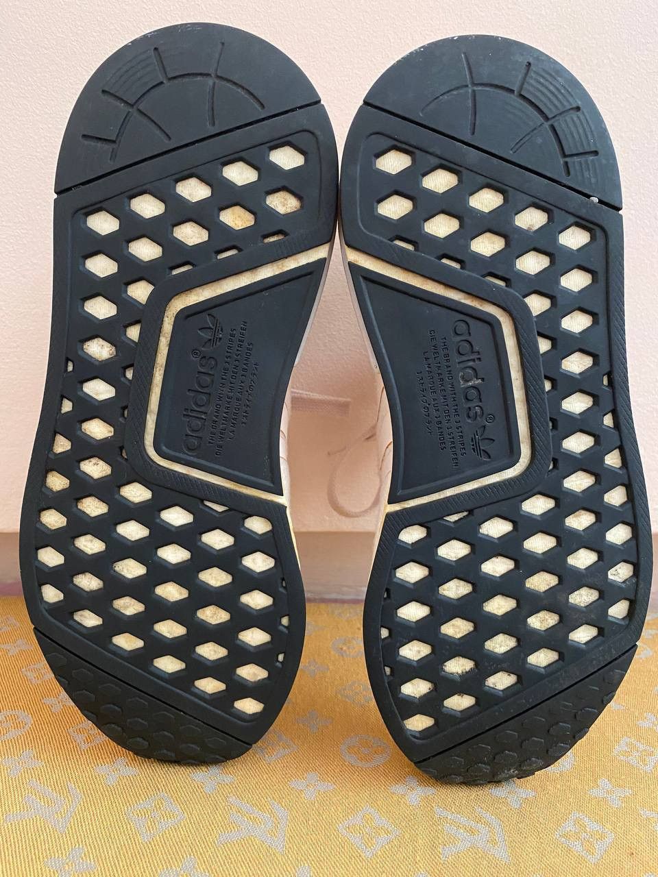 Adidas 📌 Vintage adidas sneakers NMD R1 Size US 5.5 / EU 38 - 11 Thumbnail