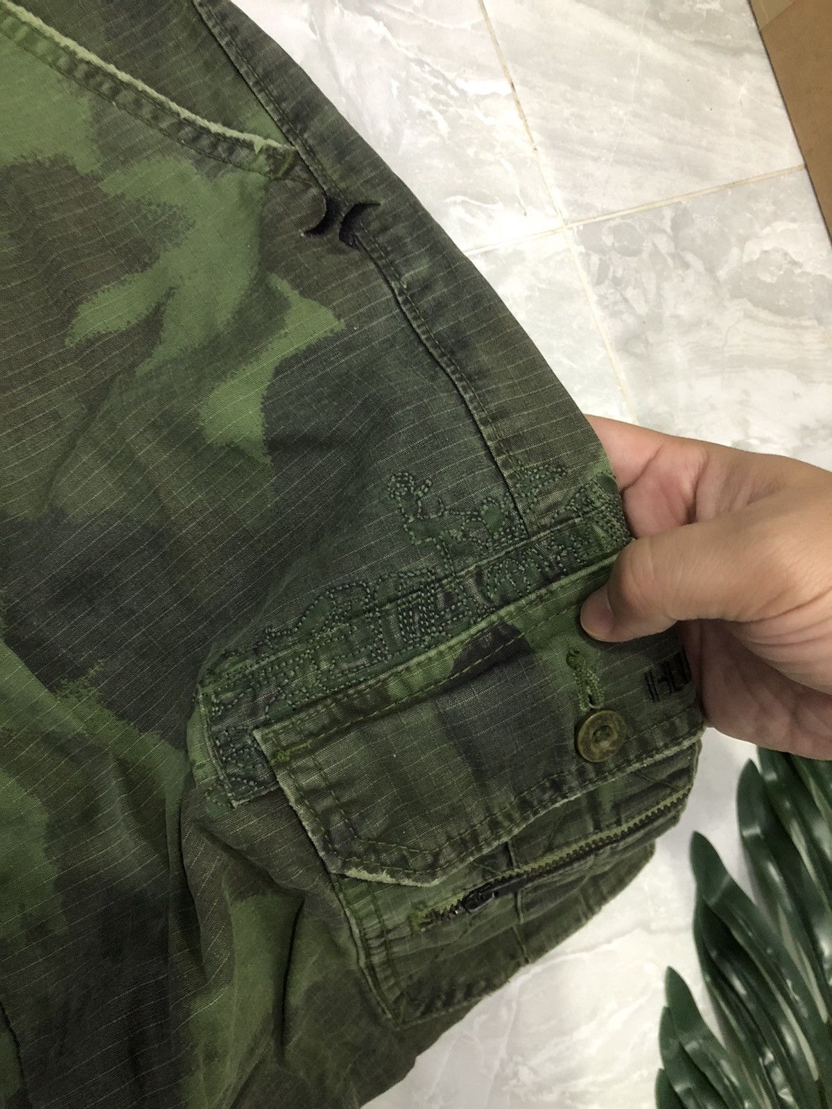 Hurley Hurley Camo Military Style Short Pants Size US 32 / EU 48 - 5 Thumbnail