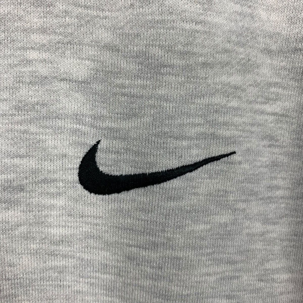 Nike 90s NIKE Small Logo Half Zip Turtleneck Sweatshirt #1689-C75 Size US M / EU 48-50 / 2 - 13 Thumbnail