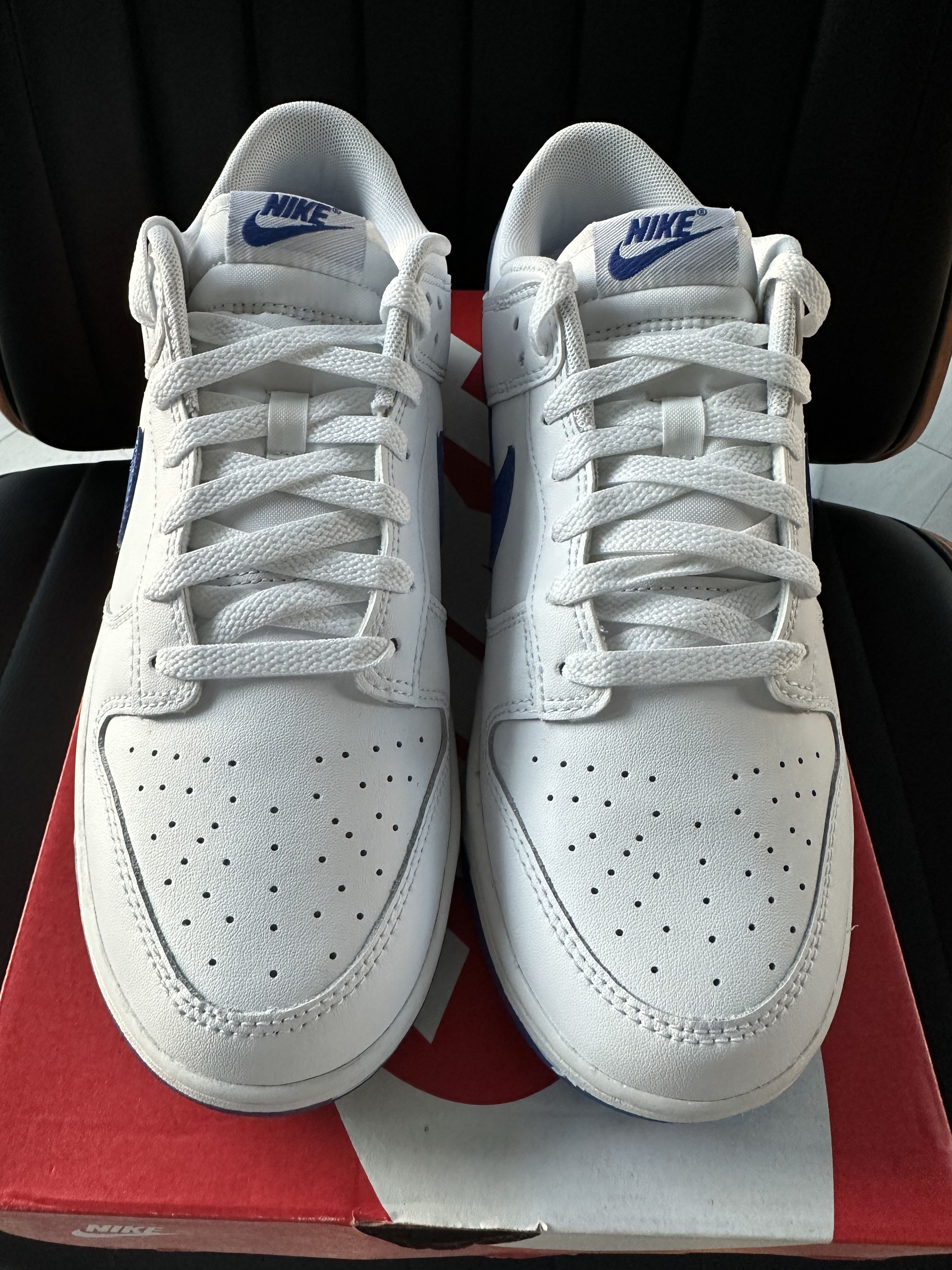 Nike NIKE DUNK LOW RETRO "HYPER ROYAL" Size US 9.5 / EU 42-43 - 1 Thumbnail