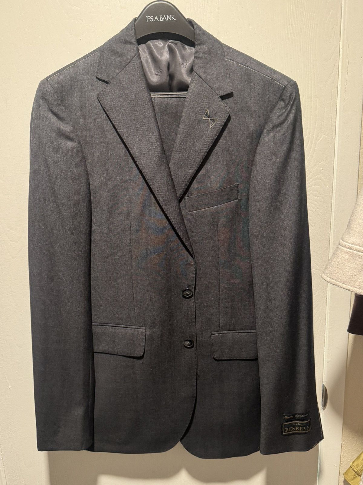 Jos. A. Bank Jos. A. Bank Reserve Wool Suit Size 38R - 1 Thumbnail