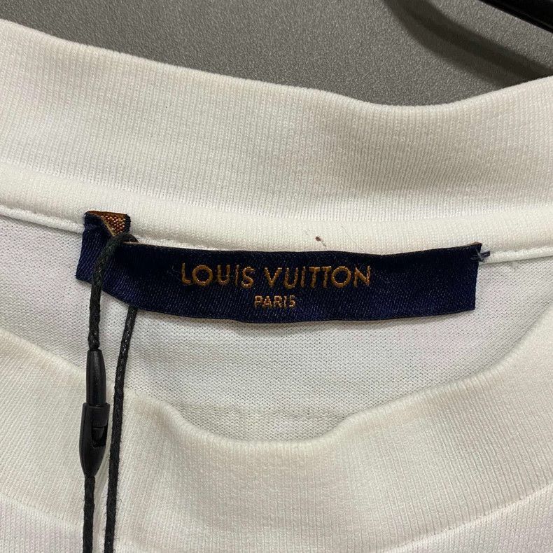 Louis Vuitton Louis Vuitton Crayon Print Short Sleeve T -2505 Size S / US 4 / IT 40 - 4 Thumbnail