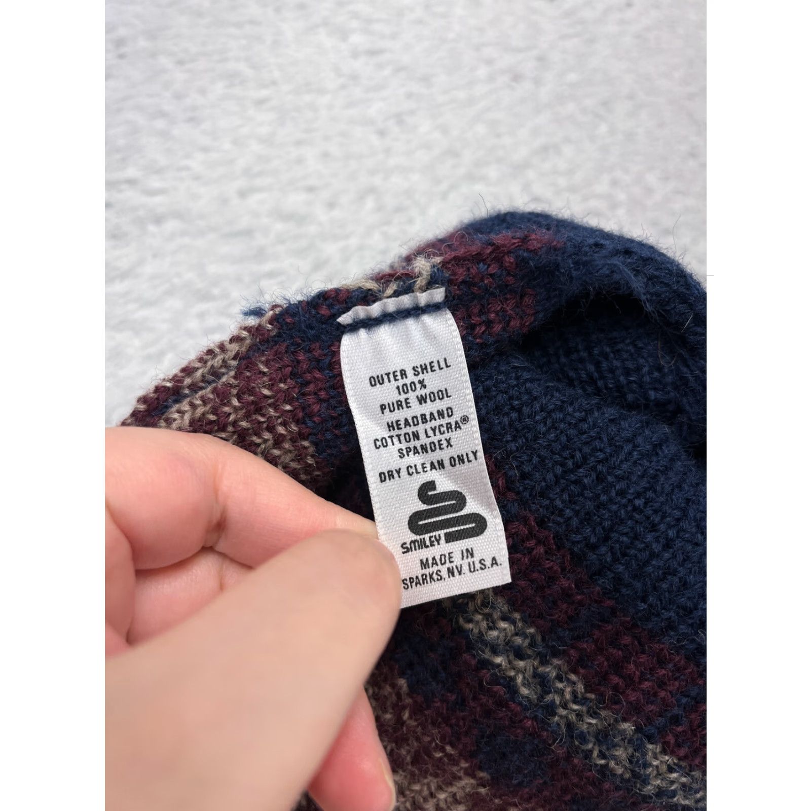 Vintage Smiley Beanie Adult One Size Purple Blue Wool Spandex Knit Ski Hat/Cap Mens Winter Beanie 90s Logo Ski Theme Image: Smiley Size ONE SIZE - 6 Thumbnail