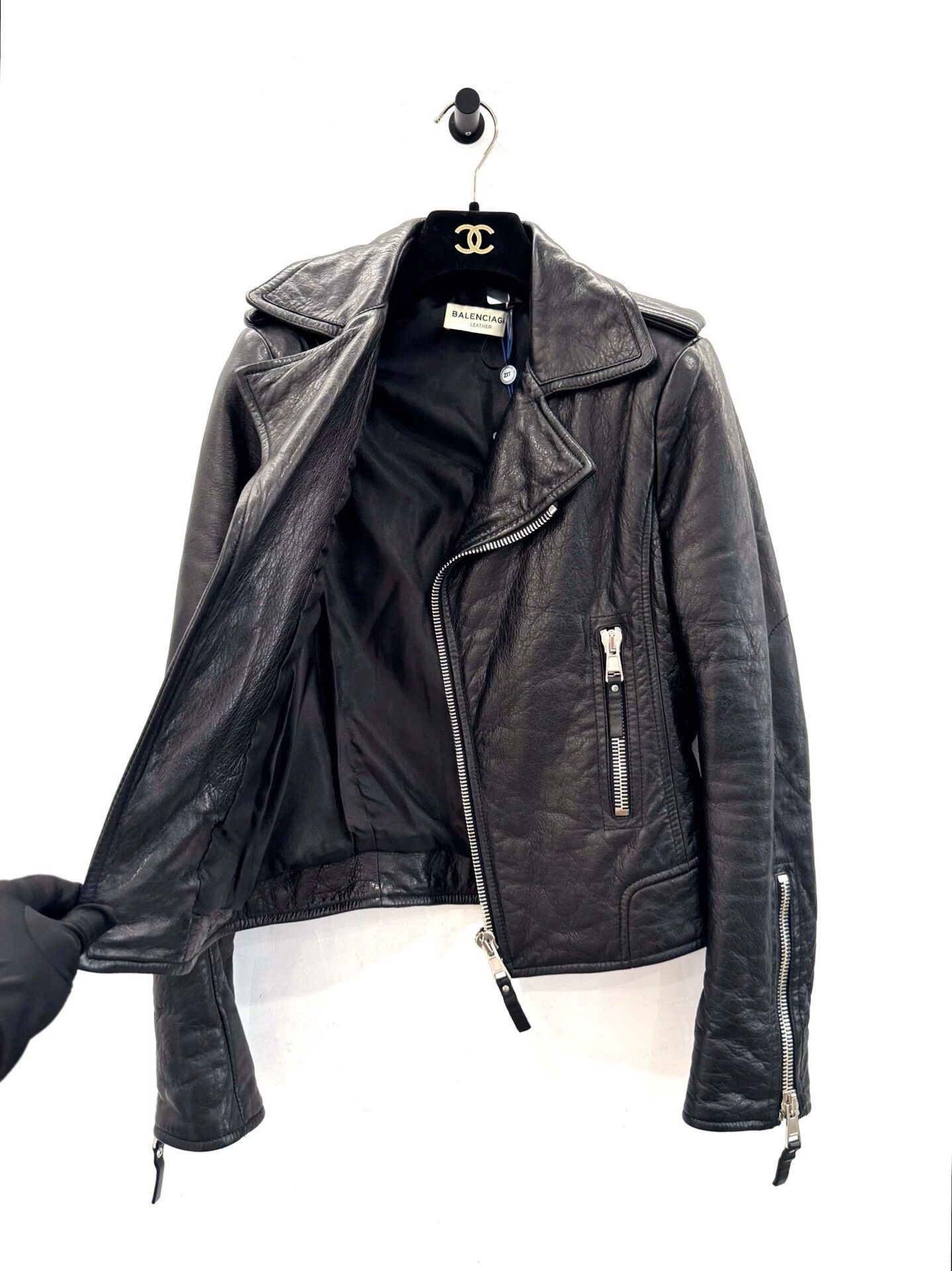 Balenciaga Balenciaga irregular zipper motorcycle leather jacket Size S / US 4 / IT 40 - 3 Thumbnail