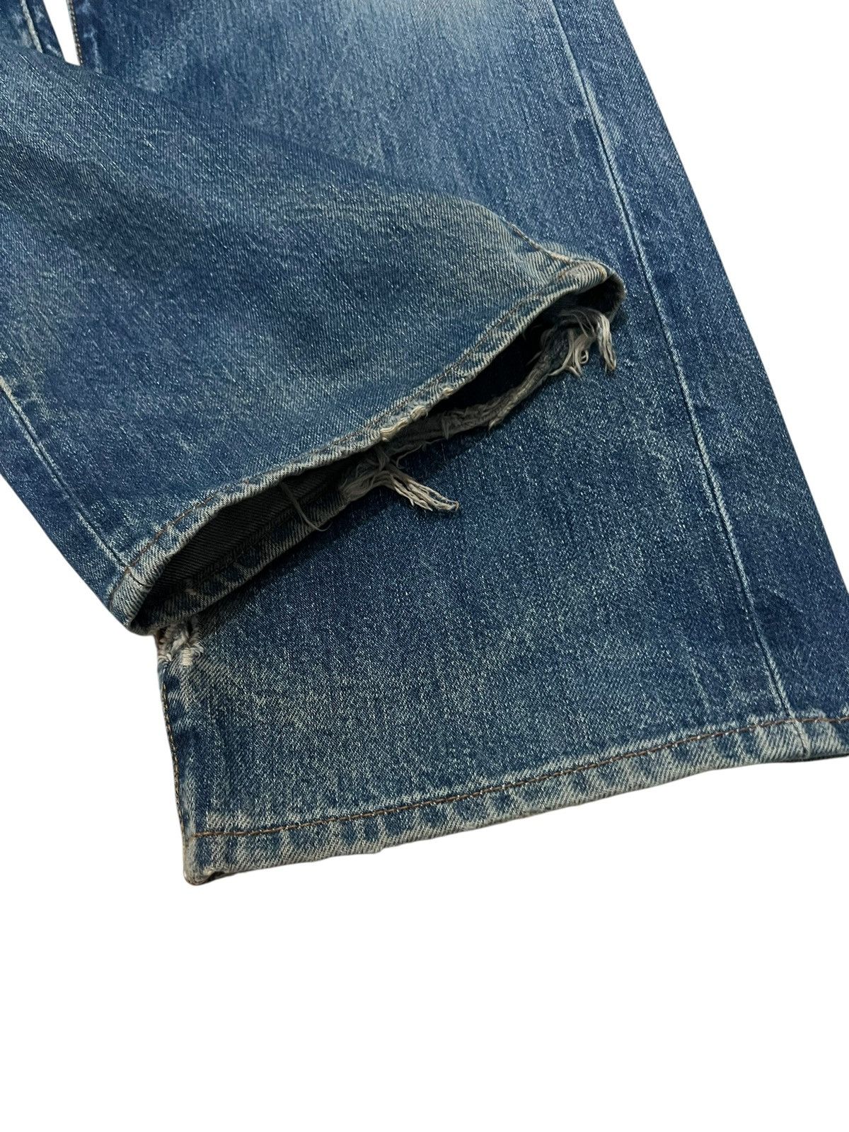 Levi's True Vintage Levis 501 Big E Selvedge Distressed Jean Size US 31 - 7 Thumbnail
