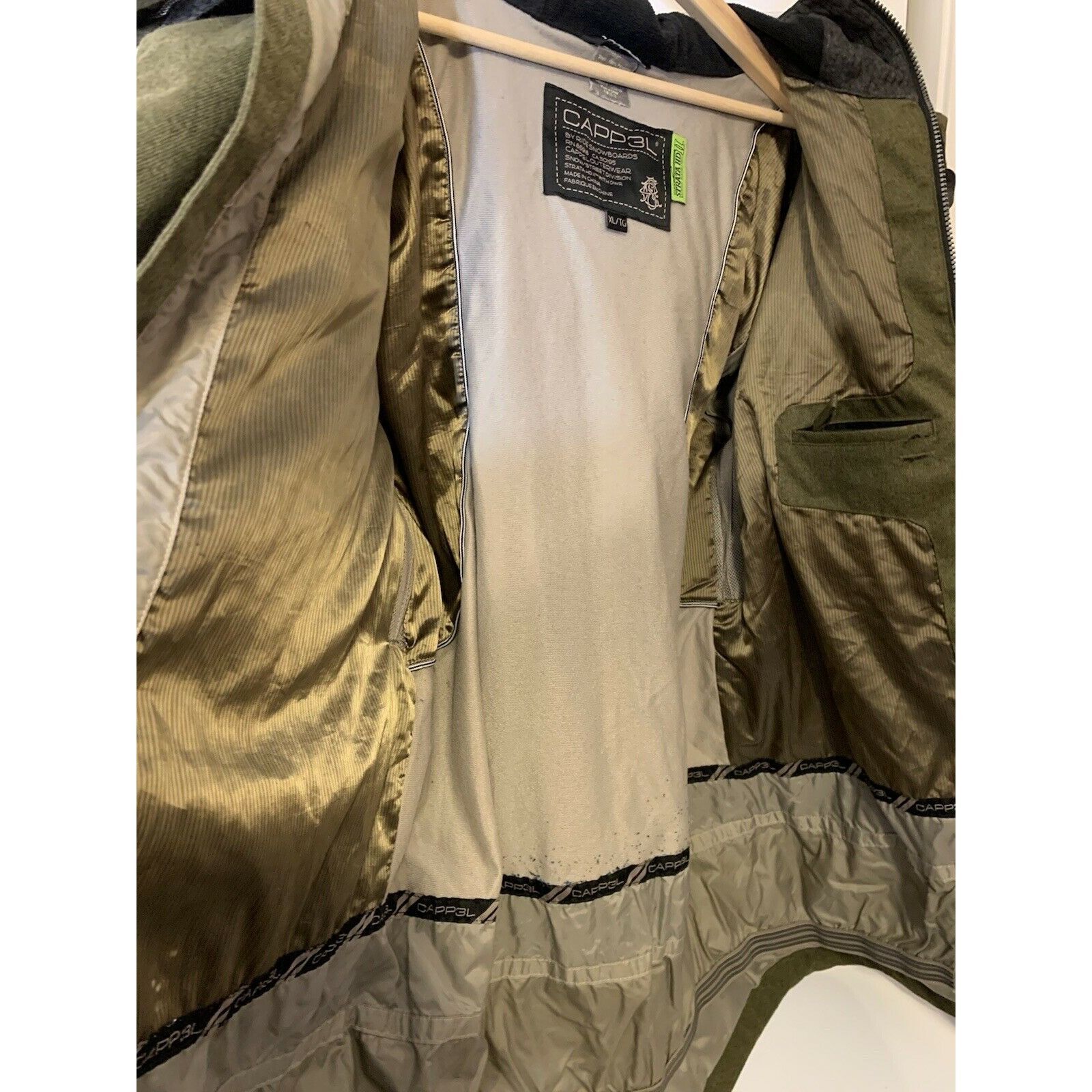 Ride CAPP3L Snowboard Jacket Men's Sz XL Strata HD $300 MSRP