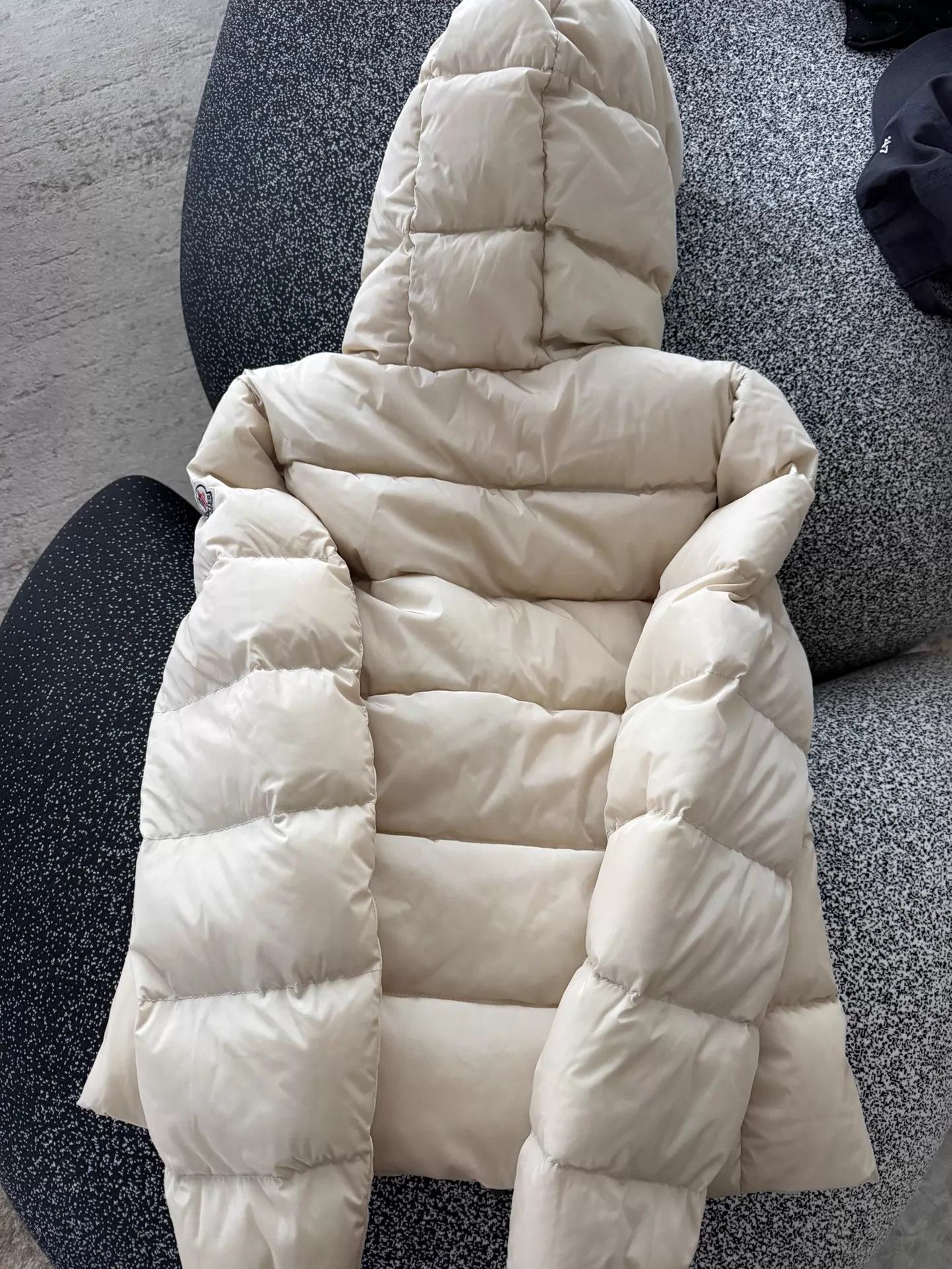 Moncler Moncler Ivory Puffer Jacket 3 (Good Condition) Size L / US 10 / IT 46 - 5 Thumbnail