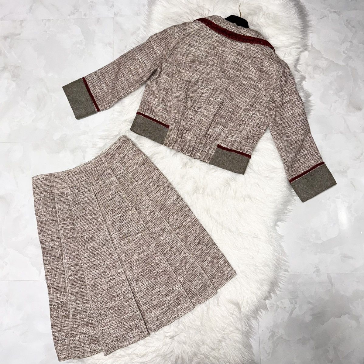 Louis Vuitton Authentic Louis Vuitton decorative beads tweed skirt suit 36 Size XS / US 0-2 / IT 36-38 - 4 Thumbnail