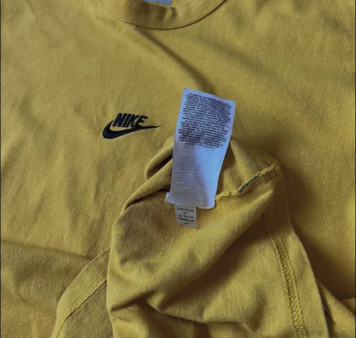Nike nike Short Sleeve T-Shirts Size US M / EU 48-50 / 2 - 5 Thumbnail