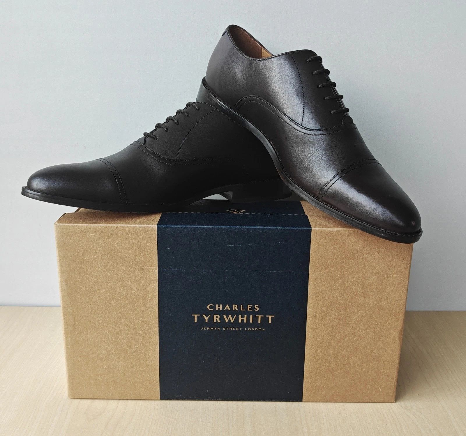 Charles Tyrwhitt Charles Tyrwhitt Men’s Dress Oxford Shoes T / 0035 Size US 11 / EU 44 - 12 Thumbnail