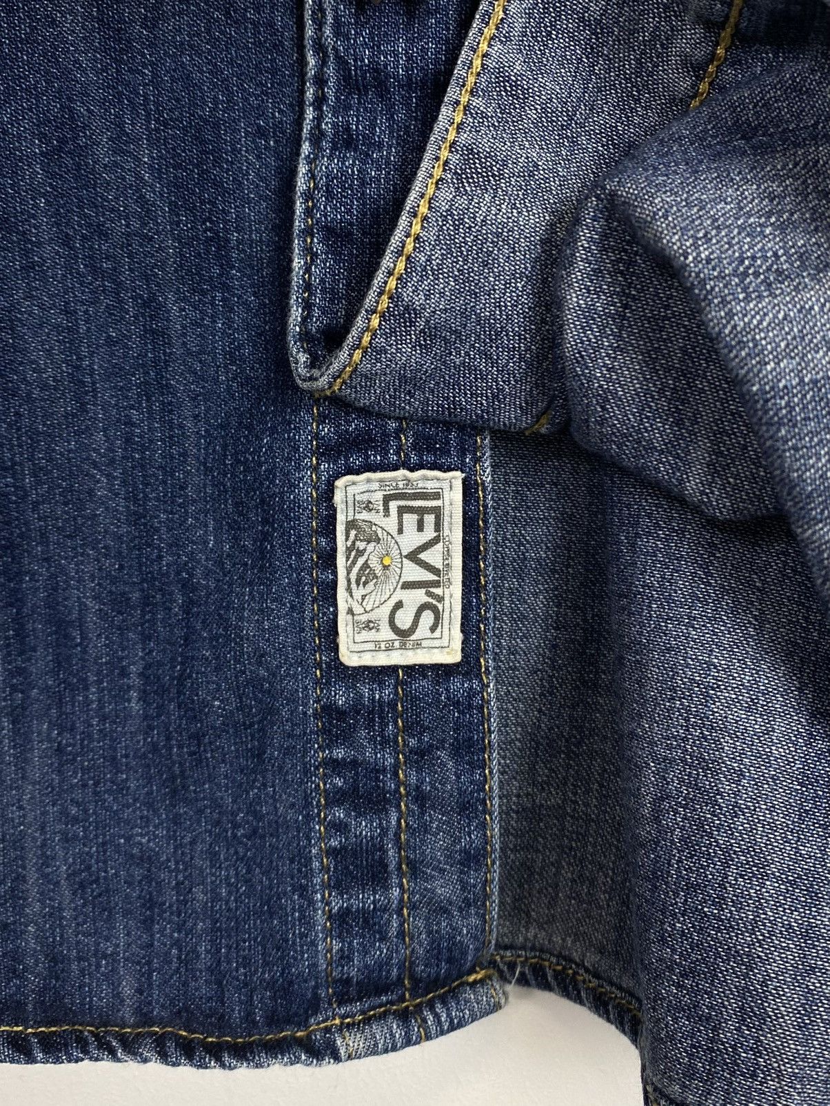 Levi's Vintage Levi’s Navy Blue Denim Shirt Buttons Western Style Size US L / EU 52-54 / 3 - 6 Thumbnail