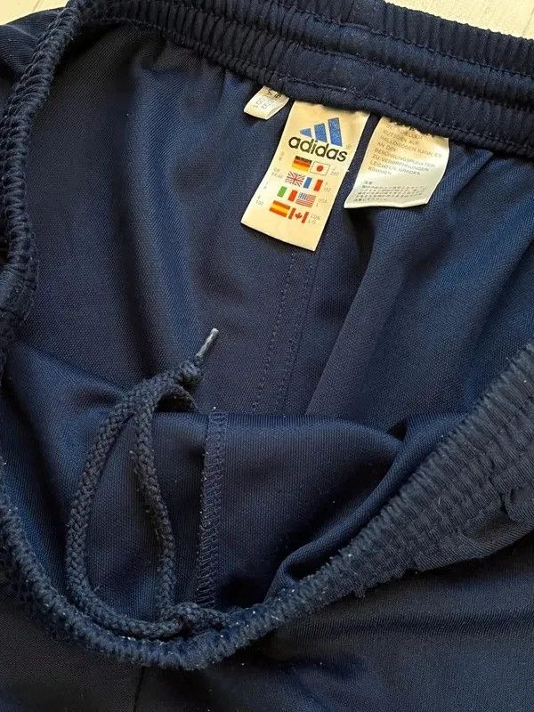 Adidas OG Adidas Vintage 2001 Deadstock Sz L Track Pants Indonesia Size US 34 / EU 50 - 18 Thumbnail