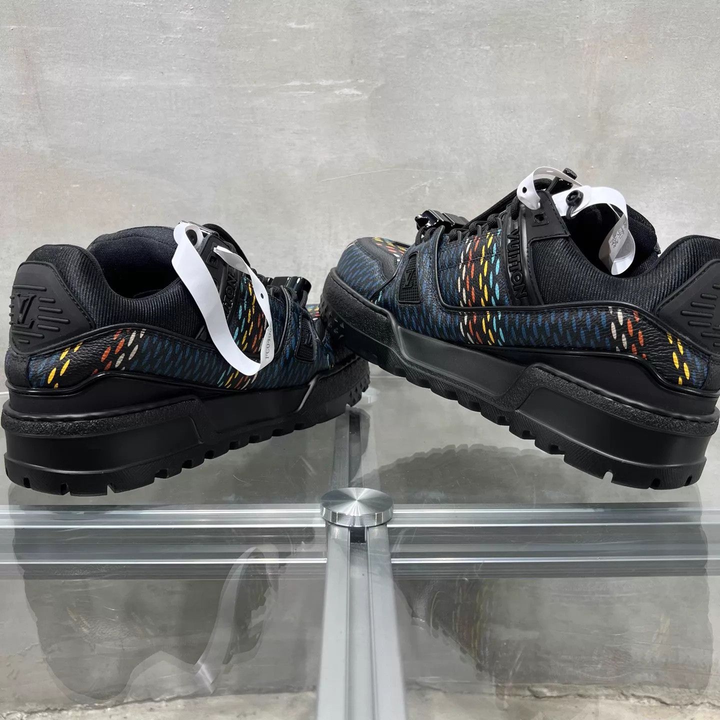 Louis Vuitton LV Trainer Maxi Black Multicolor UK6.5/40.5 Size US 7.5 / EU 40-41 - 5 Thumbnail