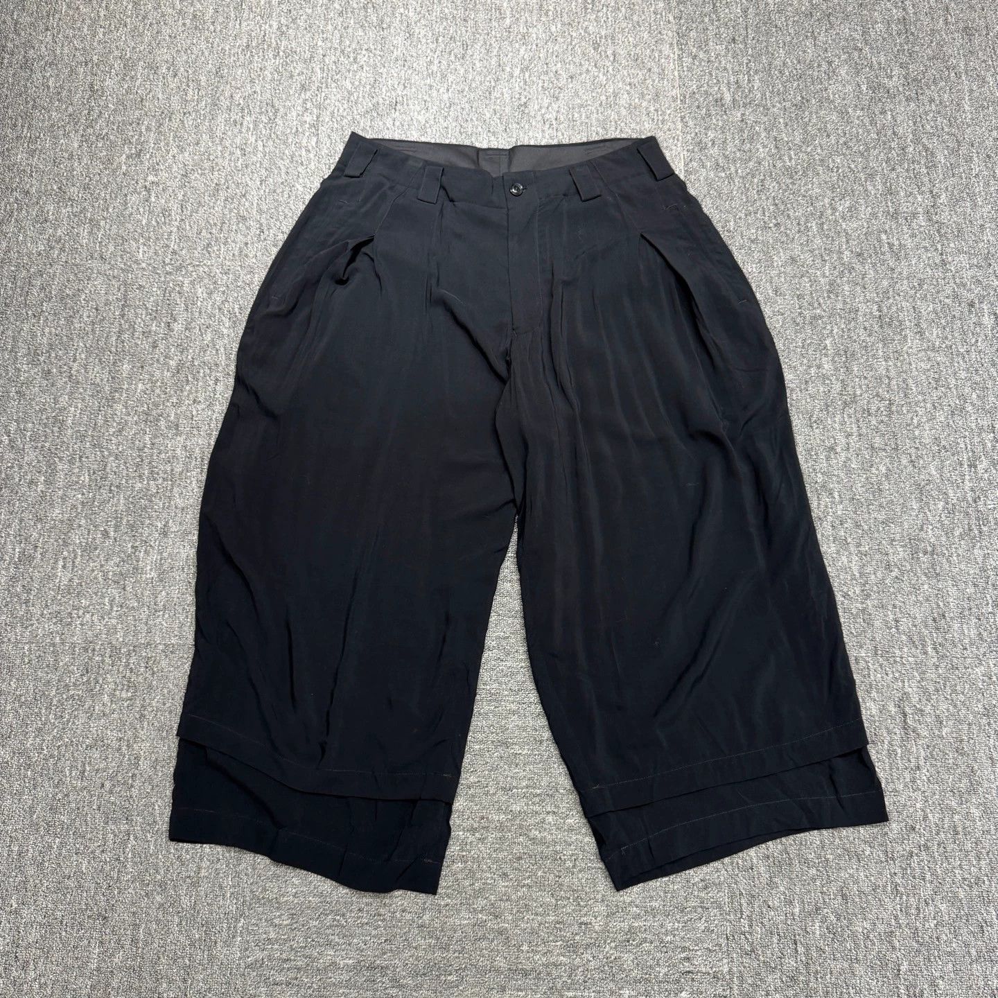 Yohji Yamamoto Yohji Yamamoto 7/8 Wide-Leg Pants Size 3 99 New Size US 34 / EU 50 - 1 Thumbnail