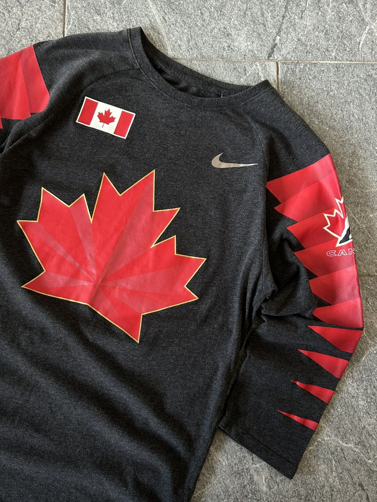 Nike Vintage tee longsleeve Nike canada hokey jersey team medium Size US M / EU 48-50 / 2 - 7 Thumbnail