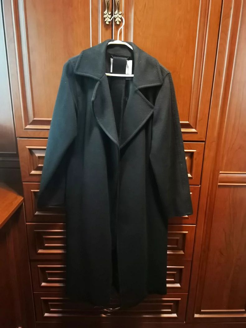 Max Mara Max Mara Manuela series, black 100% camel hair Size M / US 6-8 / IT 42-44 - 1 Thumbnail