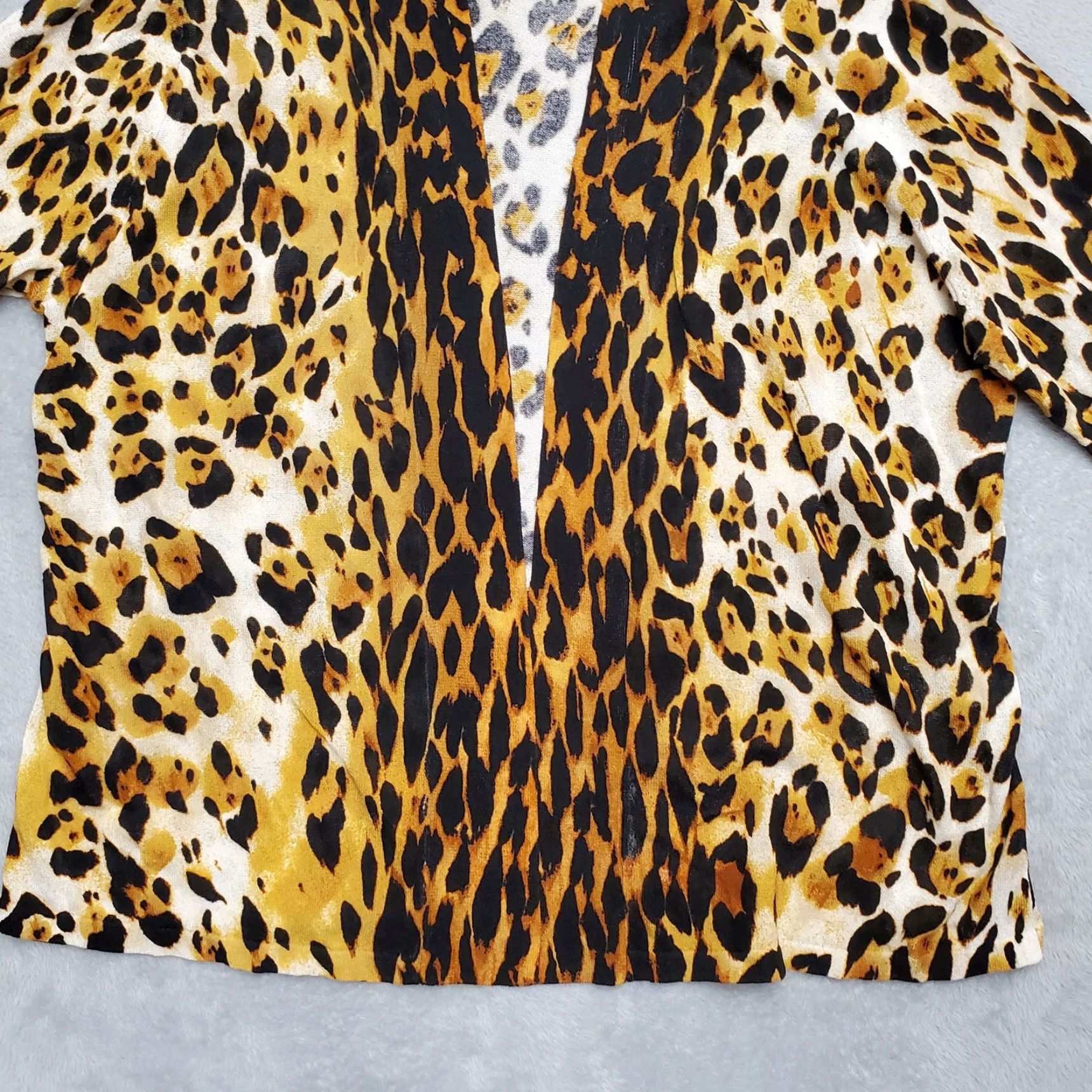 Vintage Chicos Womens Sweater Cardigan Open Front Knit Gold Cat Print Sz 1 US 8 Regular Shirt Womens Mens Girls Boys Size XS / US 0-2 / IT 36-38 - 3 Thumbnail