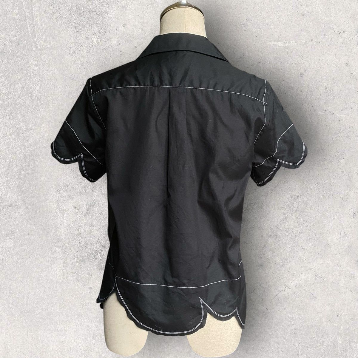 Comme des Garcons Black CDG Curve Hem Shirt Size XS / US 0-2 / IT 36-38 - 4 Thumbnail