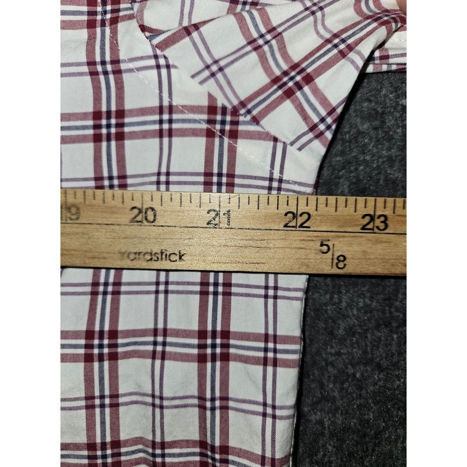 Vintage LL Bean Shirt Mens Medium Red White Plaid Button Down Wrinkle Resistant Cotton Shirt Size US M / EU 48-50 / 2 - 4 Thumbnail