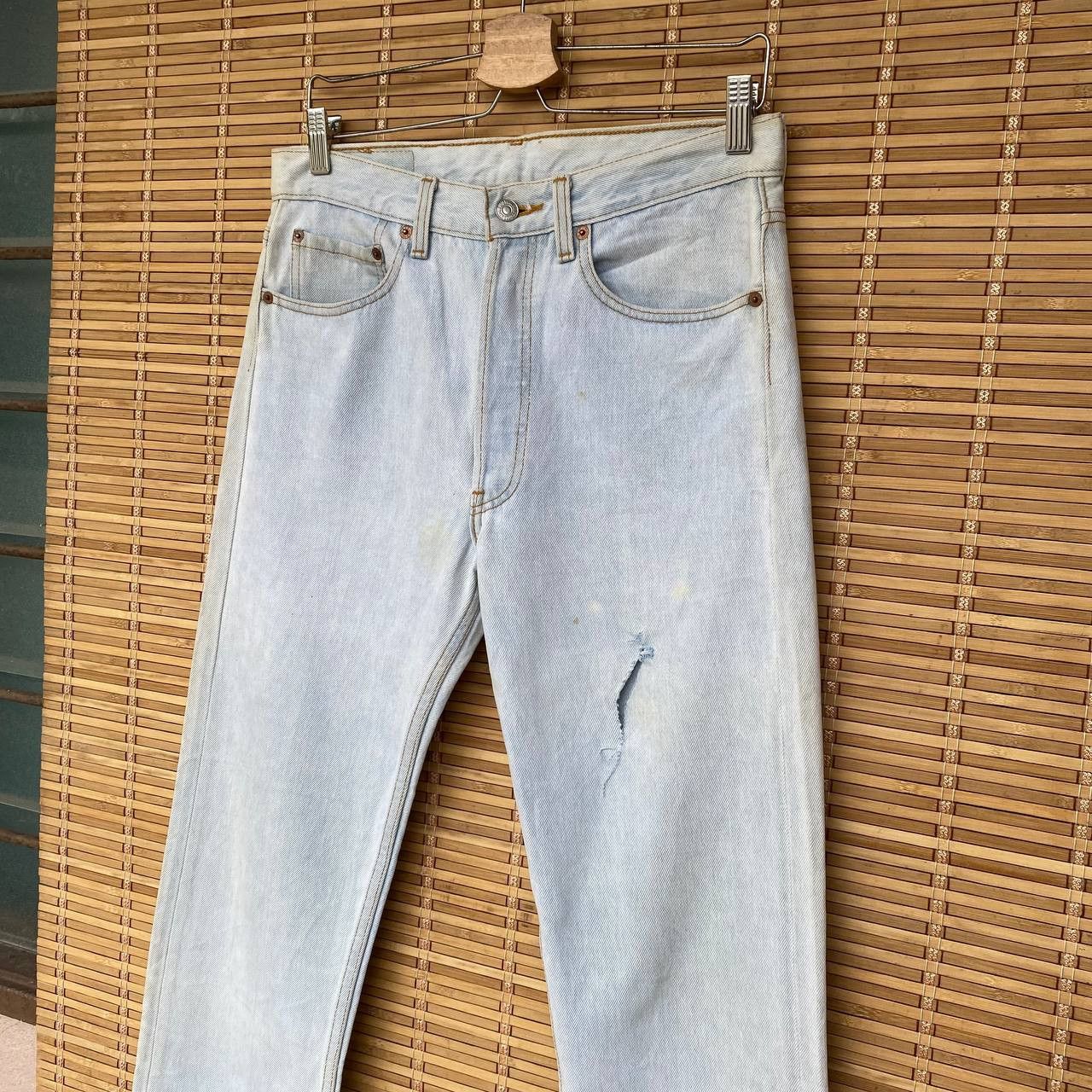 Levi's Vintage Clothing W30X30" VINTAGE 94 LEVIS 501 DISTRESSED LIGHTWASH DENIM Size US 30 / EU 46 - 4 Thumbnail