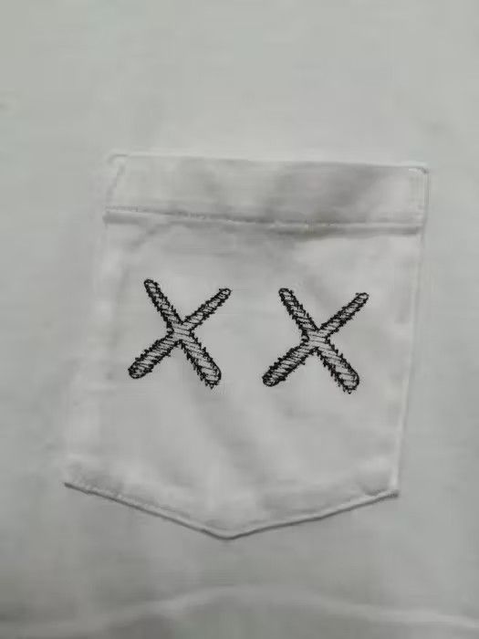Japanese Brand × Kaws × Vintage VINTAGE KAWS VERY RARE Size US M / EU 48-50 / 2 - 3 Thumbnail