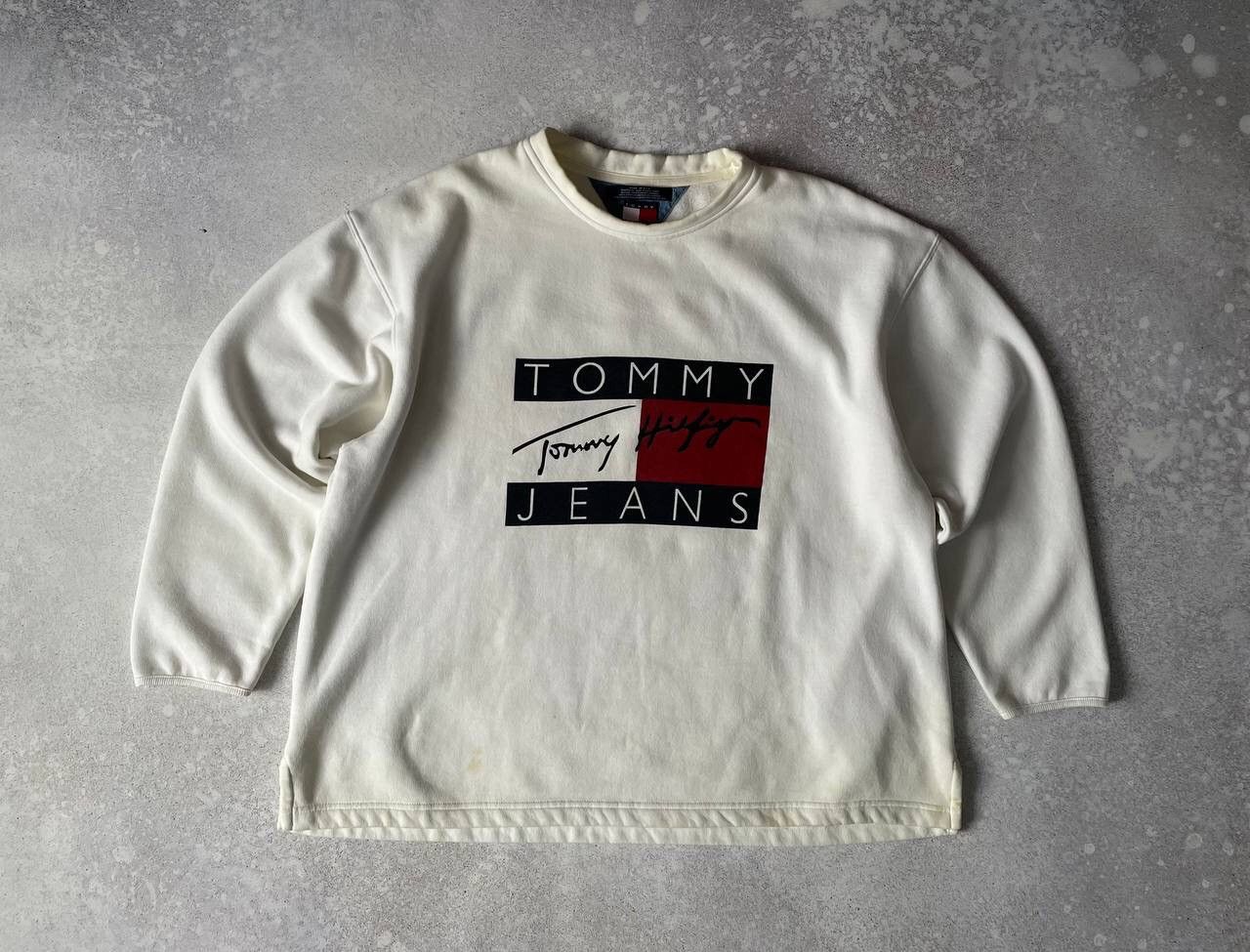 Tommy Hilfiger × Vintage Vintage 90s Tommy Hilfiger Crewneck Sweatshirt Big Logo Y2K Size US XL / EU 56 / 4 - 1 Thumbnail