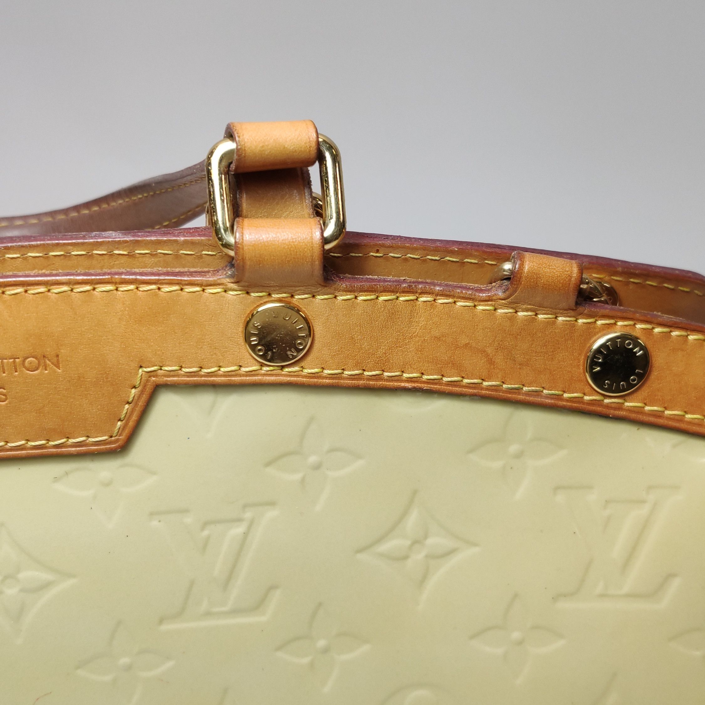 Louis Vuitton Louis Vuitton (LV) Brea doctor bag medium patent leather ve Size ONE SIZE - 7 Thumbnail