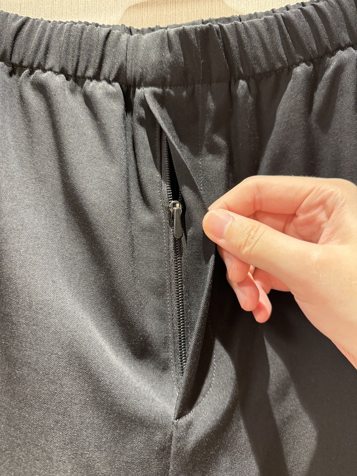 The Row The Row Bemidi Wool Shorts Black Size US 36 / EU 52 - 12 Thumbnail
