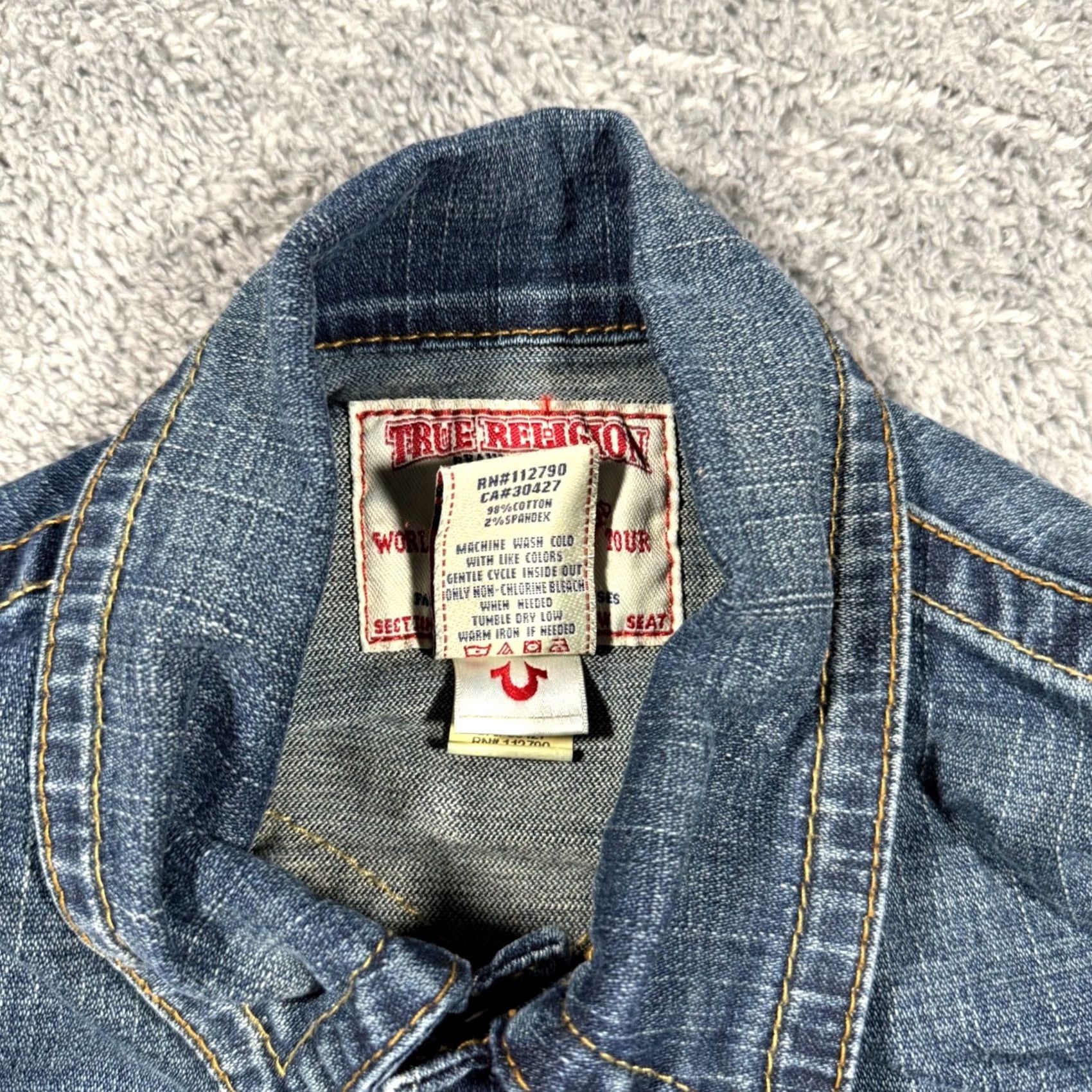 True Religion VINTAGE True Religion Denim Jacket Womens XS Blue Button Front Collared Pockets Slim Casual Denim Jacket Size XS / US 0-2 / IT 36-38 - 3 Thumbnail