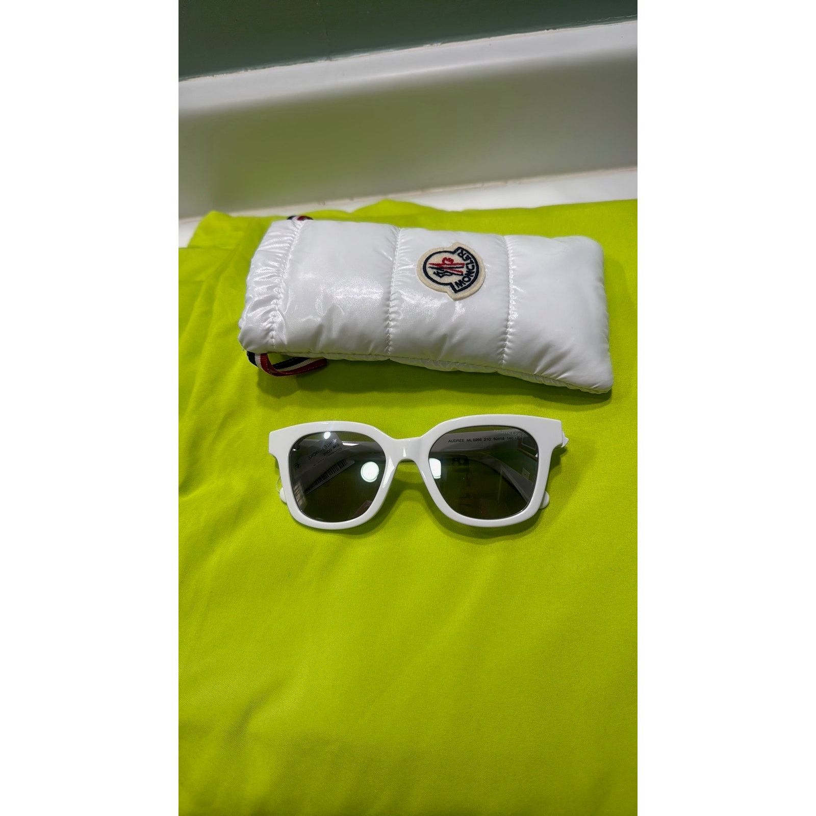 Moncler Moncler Audree 50mm Square Sunglasses White Size ONE SIZE - 15 Thumbnail