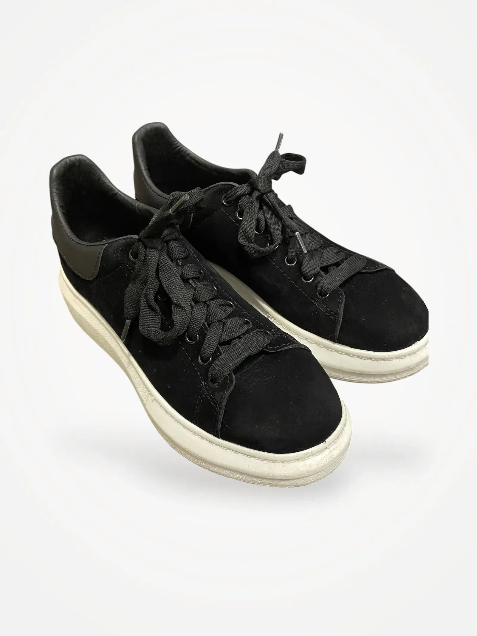 Alexander McQueen Alexander McQueen Oversize velvet sneakers Sneakers Size US 8 / IT 38 - 1 Thumbnail