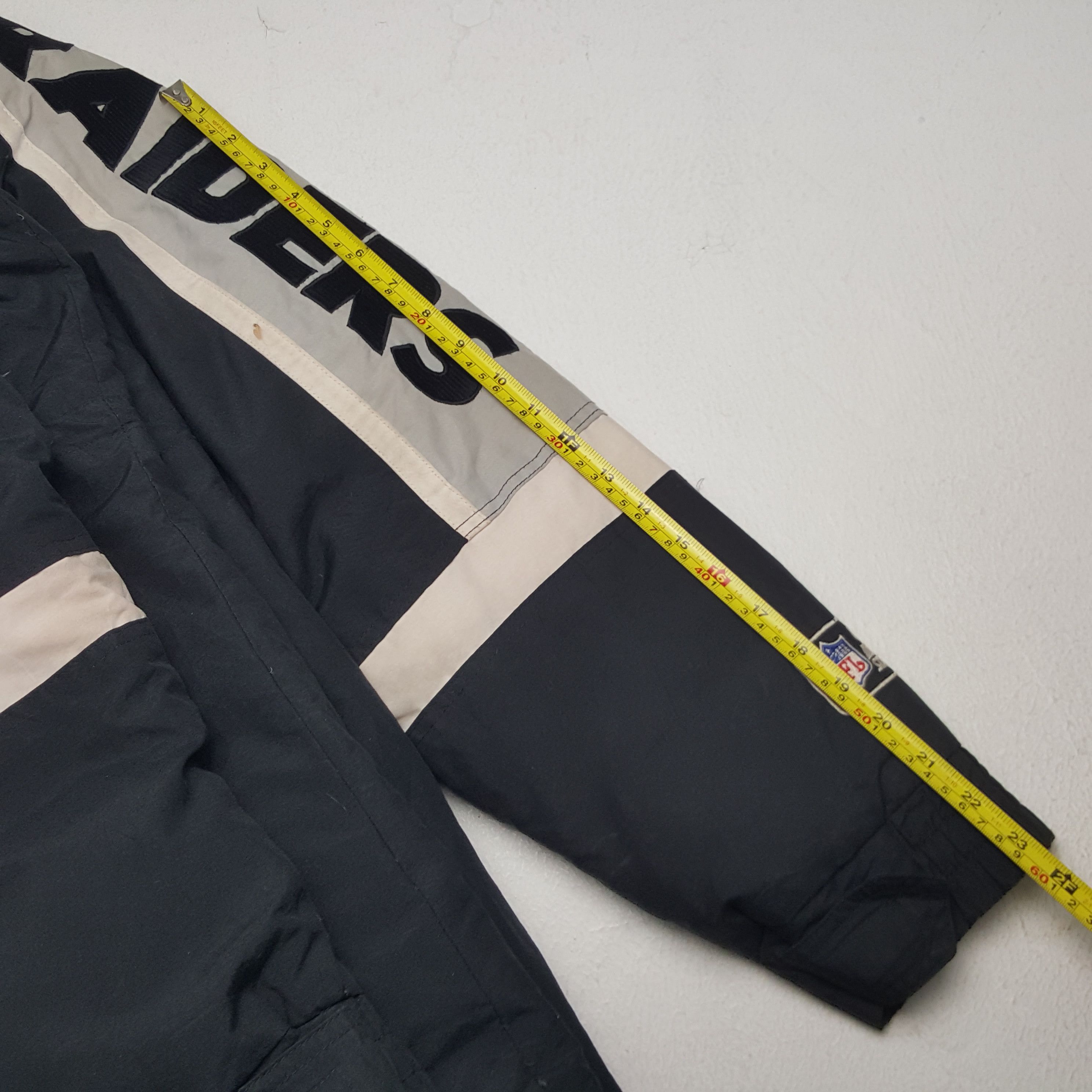 NFL × Starter × Vintage Vintage Raiders American Football Team NFL Winter Jacket Size US XXL / EU 58 / 5 - 8 Thumbnail